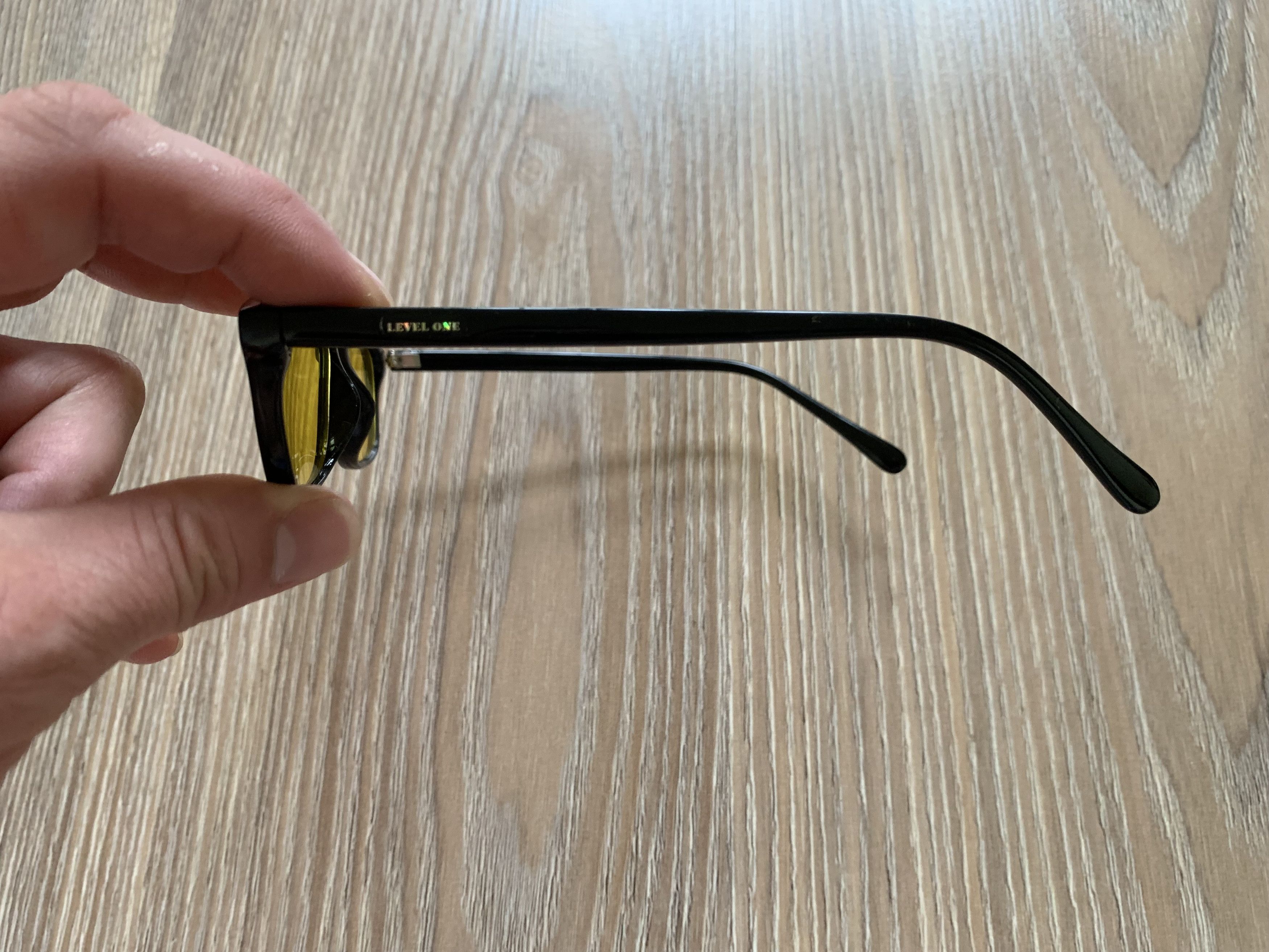 Designer Black Classic Level One Sunglasses L4049 Size ONE SIZE - 7 Thumbnail