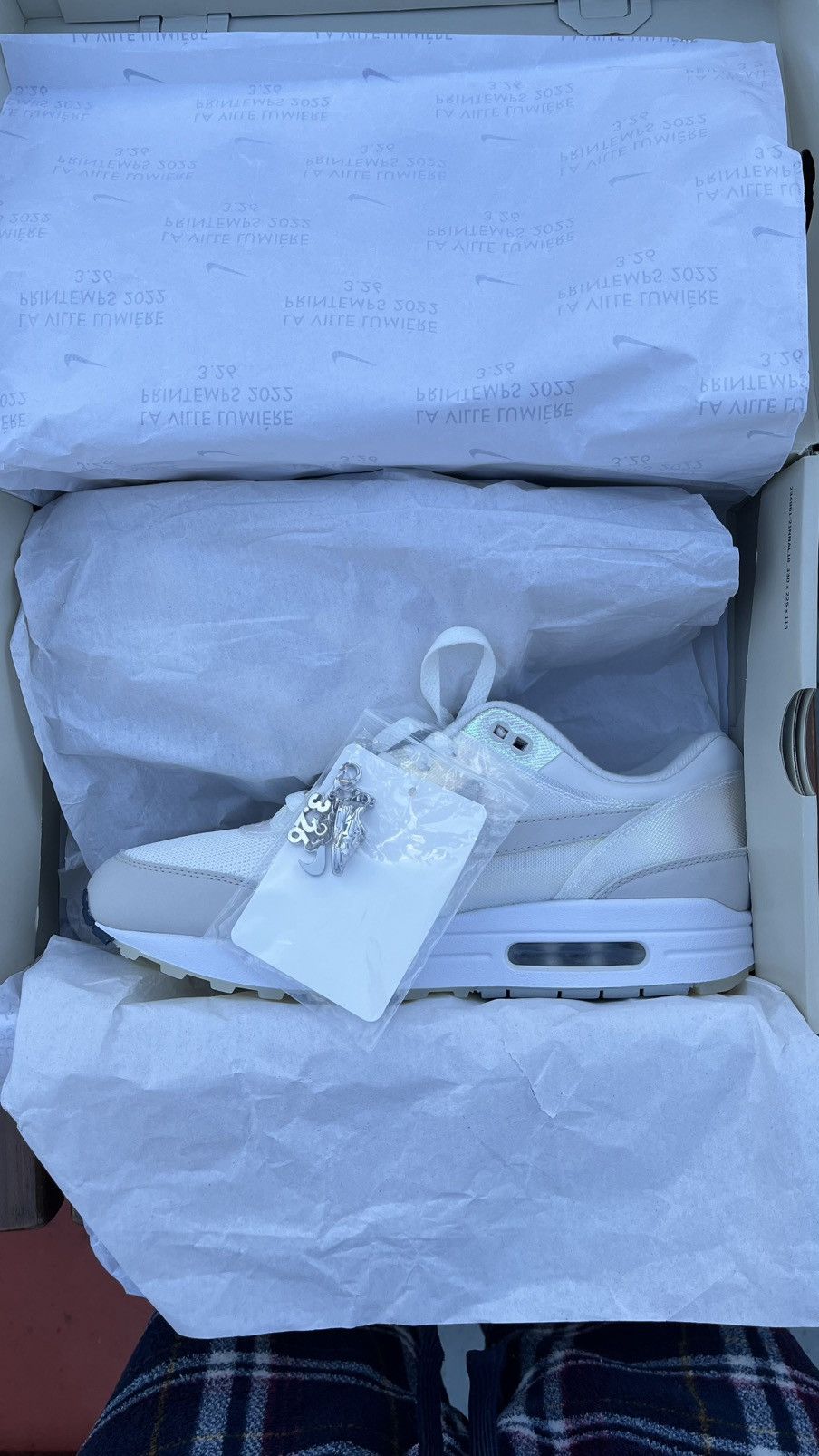 Nike Nike air max 1 LA Ville Lumiere Womans Size US 12 / EU 45 - 3 Thumbnail