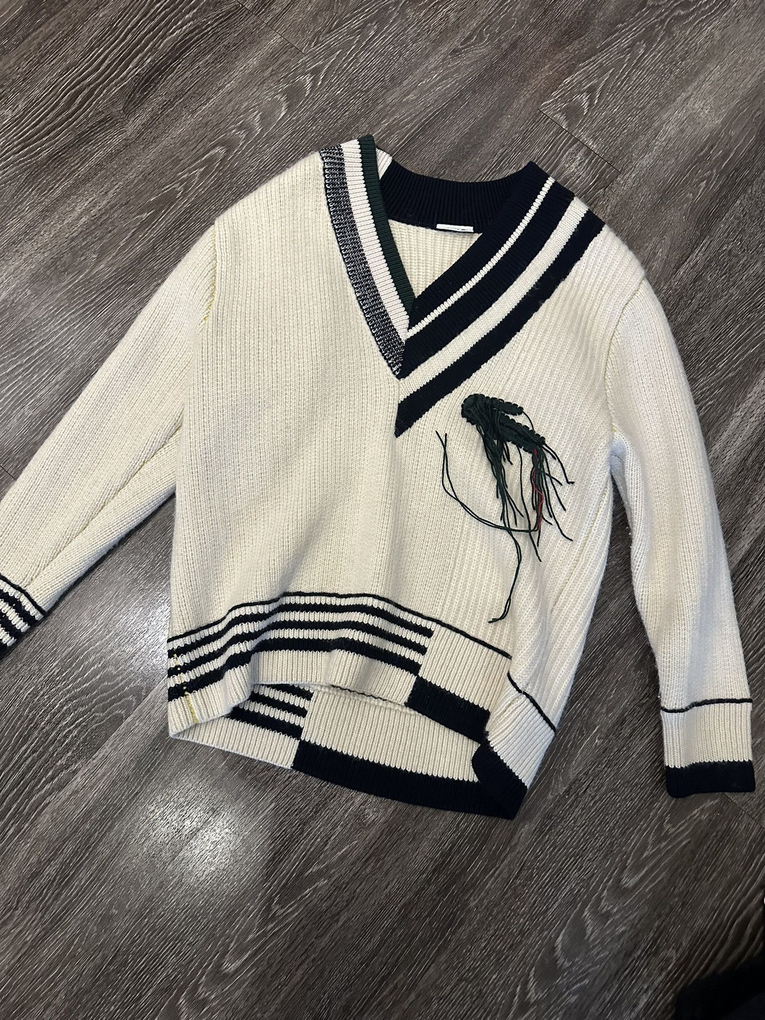 Lacoste Lacoste Runway FW19 - Asymmetrical Knit V-Neck Sweater  