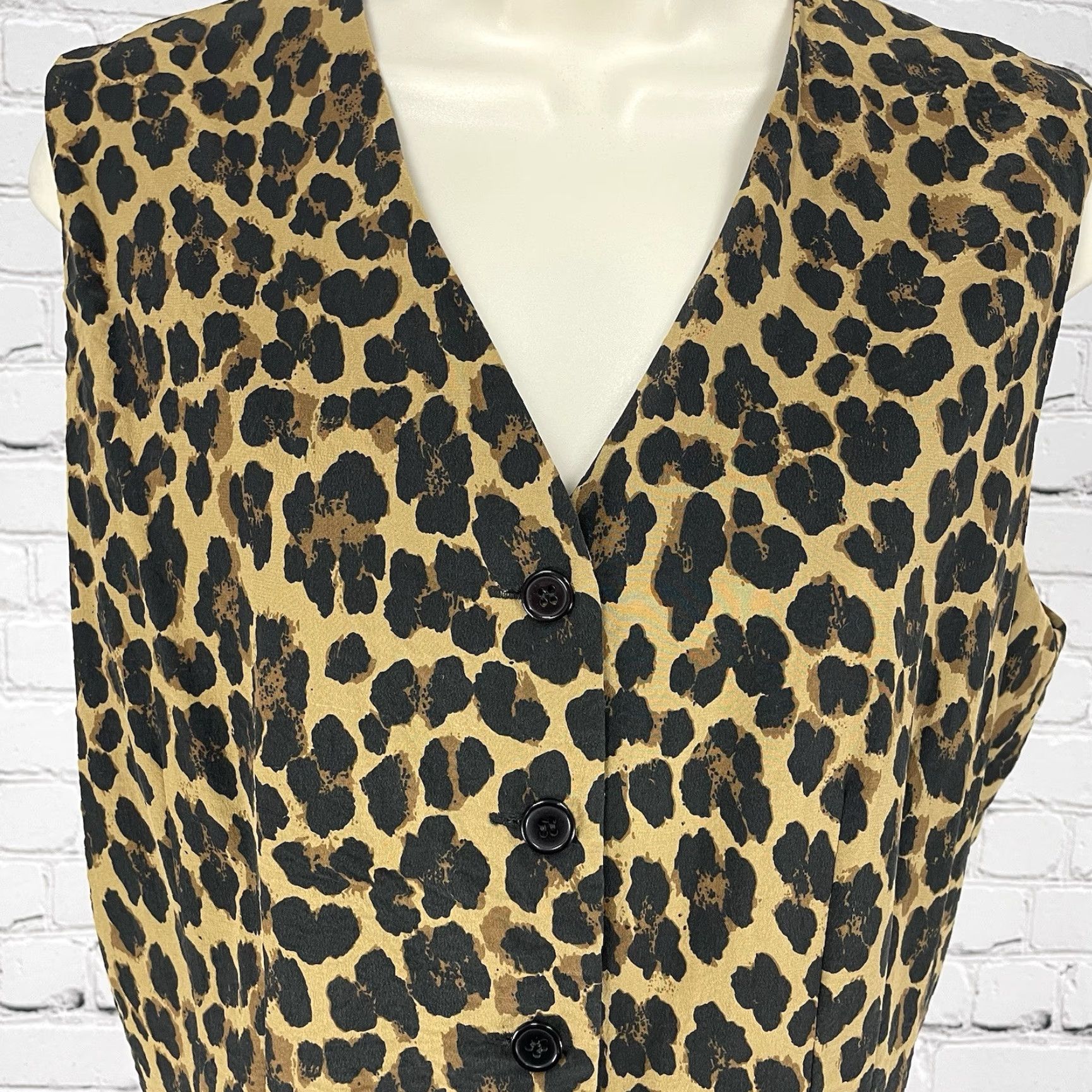 Bloomingdale’s Vest Shirt 10 Multicolor Leopard 100% Silk Button Up Lined Top Women (Regular) Vintage No