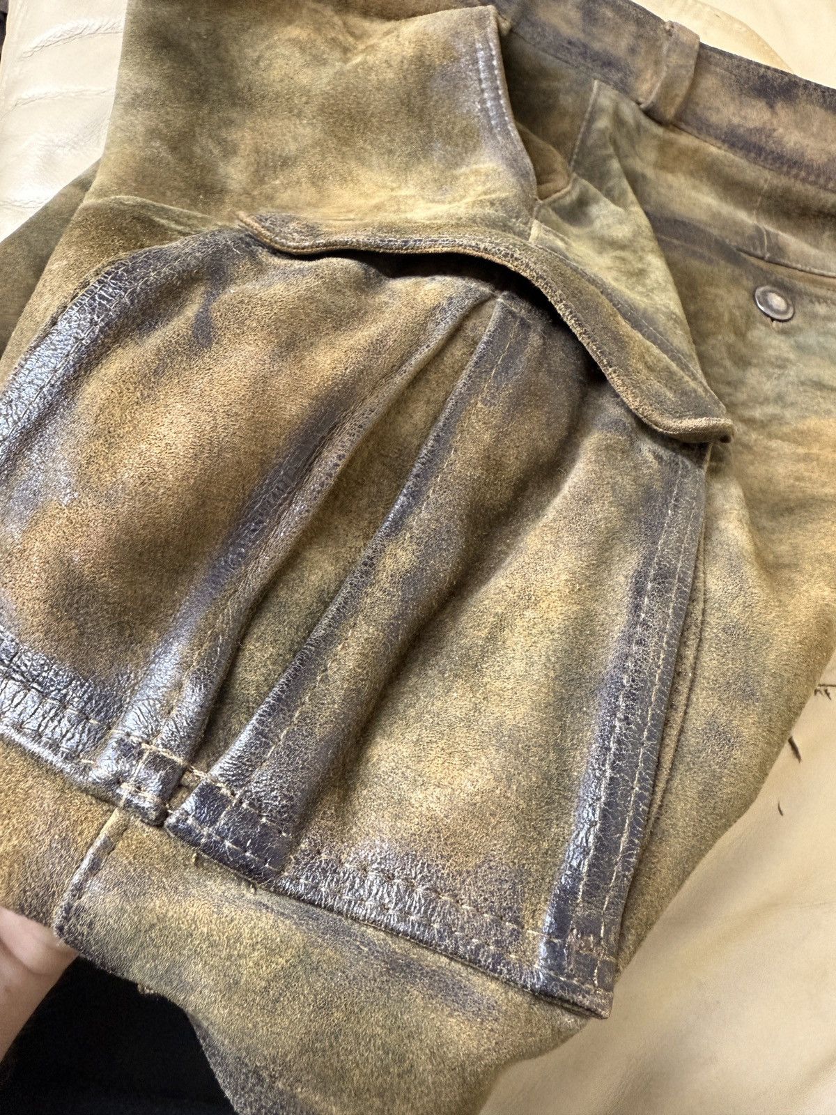 Genuine Leather Vintage Maddox Country Leather Cargo shorts Suede Size US 34 / EU 50 - 19 Thumbnail