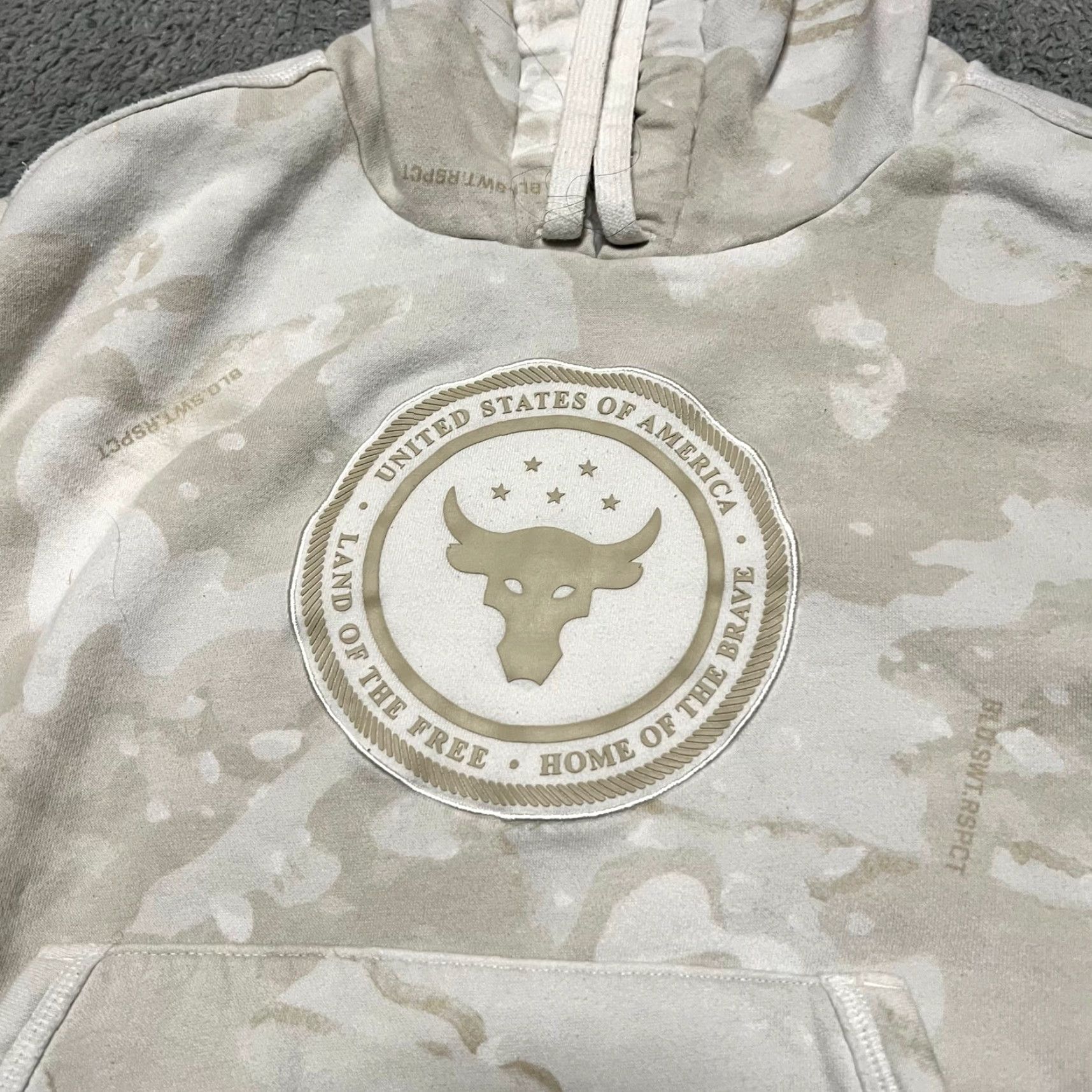 Under Armour Under Armour Hoodie Womens Medium White Camo Project Rock Veterans Day Fleece Size M / US 6-8 / IT 42-44 - 2 Thumbnail