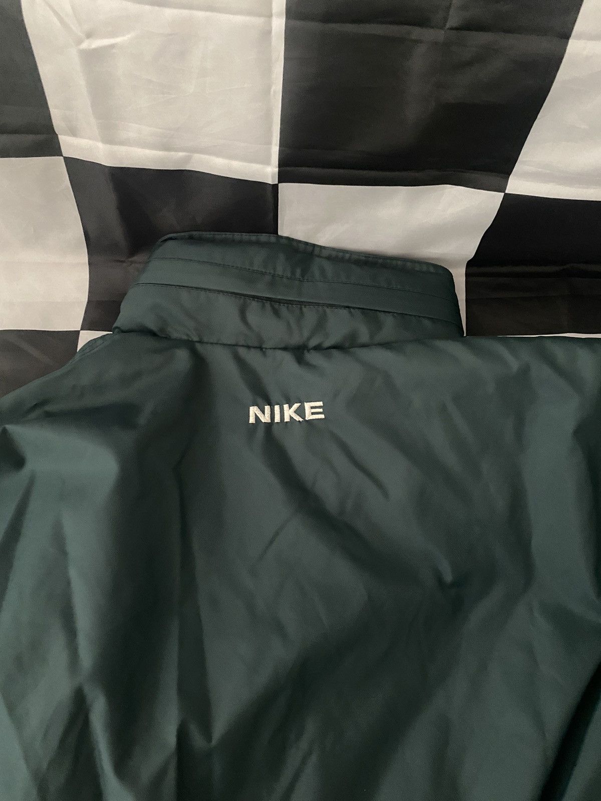 Nike Vintage Lightweight Nike Rain Jacket sz M Size US M / EU 48-50 / 2 - 4 Thumbnail