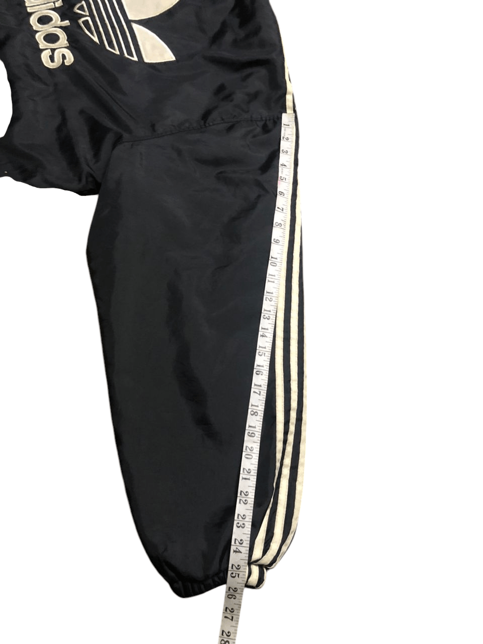Adidas Vintage Adidas Hoodie Windbreaker Jacket Quilted Lining Size US L / EU 52-54 / 3 - 21 Thumbnail