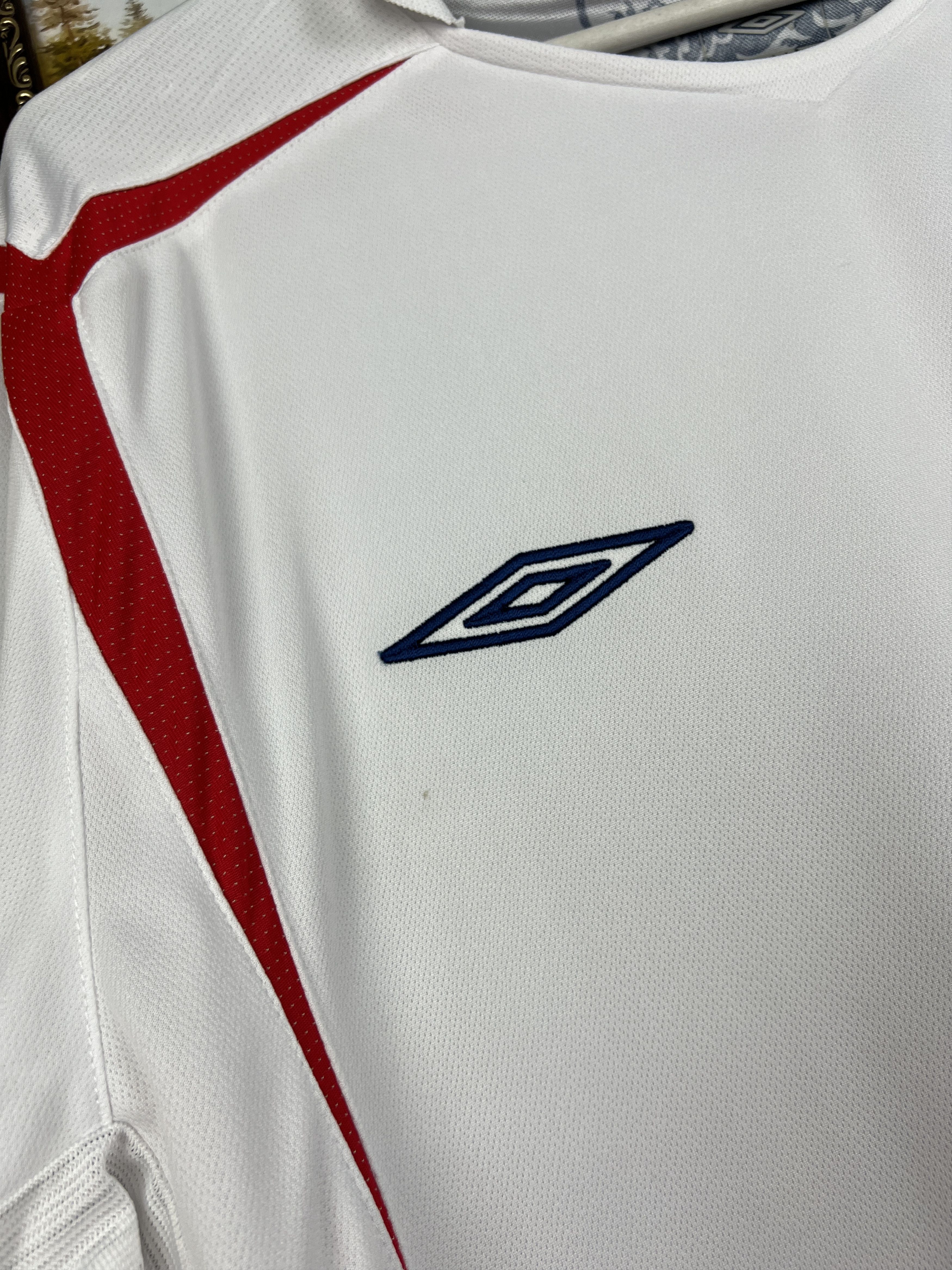 Umbro England football shirt Long Sleeve #4 Gerrard Jersey Trikot Size US XL / EU 56 / 4 - 10 Thumbnail