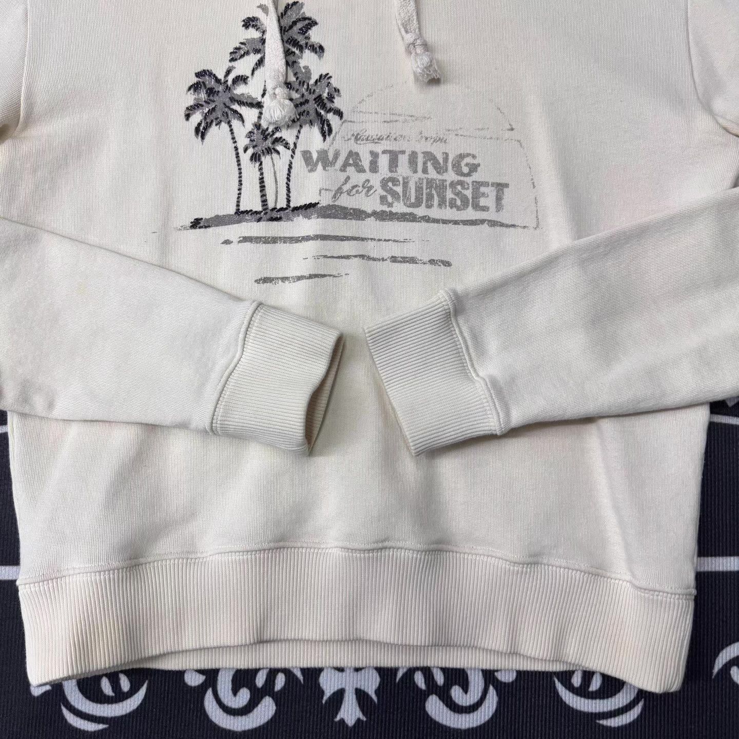 Yves Saint Laurent SLP Saint Laurent Palm Tree White Hoodie Q10 Size US XS / EU 42 / 0 - 3 Thumbnail