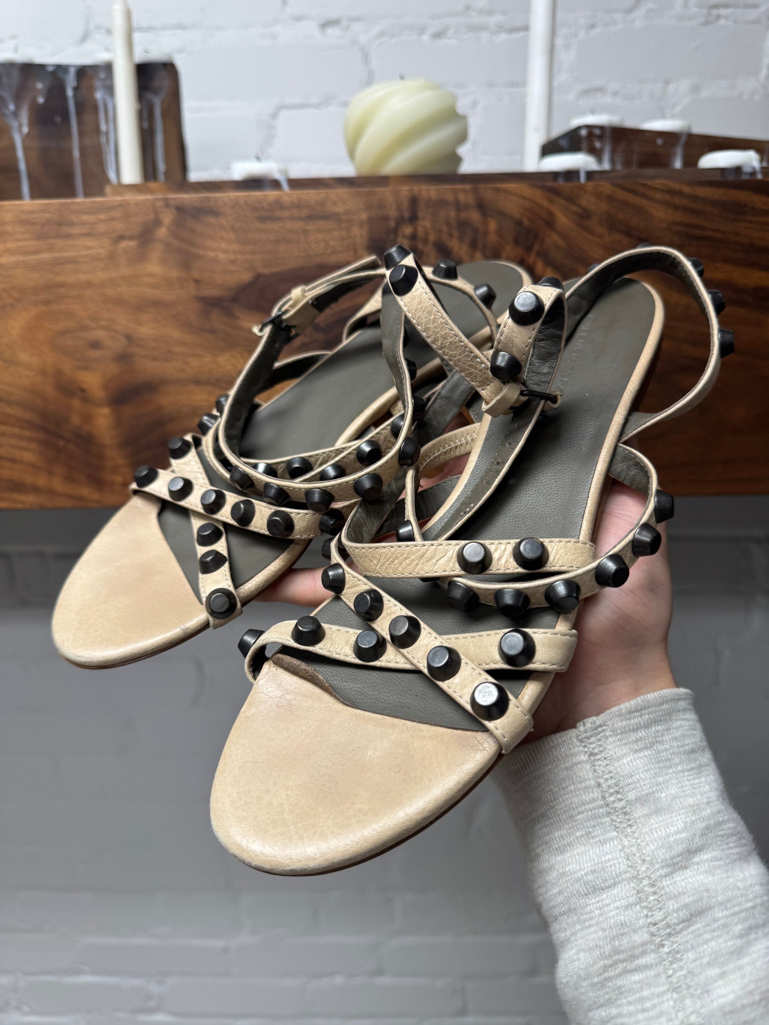 Balenciaga Balenciaga Studded ‘Wraparound’ Leather Sandal Flats Size US 9 / IT 39 - 2 Thumbnail