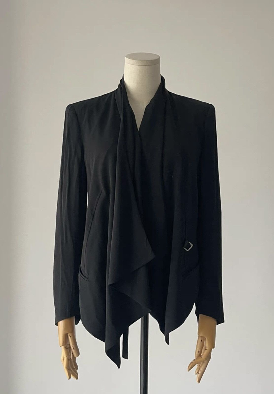 Helmut Lang Helmut Lang | Asymmetric Blazer Size 4 Made in the USA Size S / US 4 / IT 40 - 2 Thumbnail