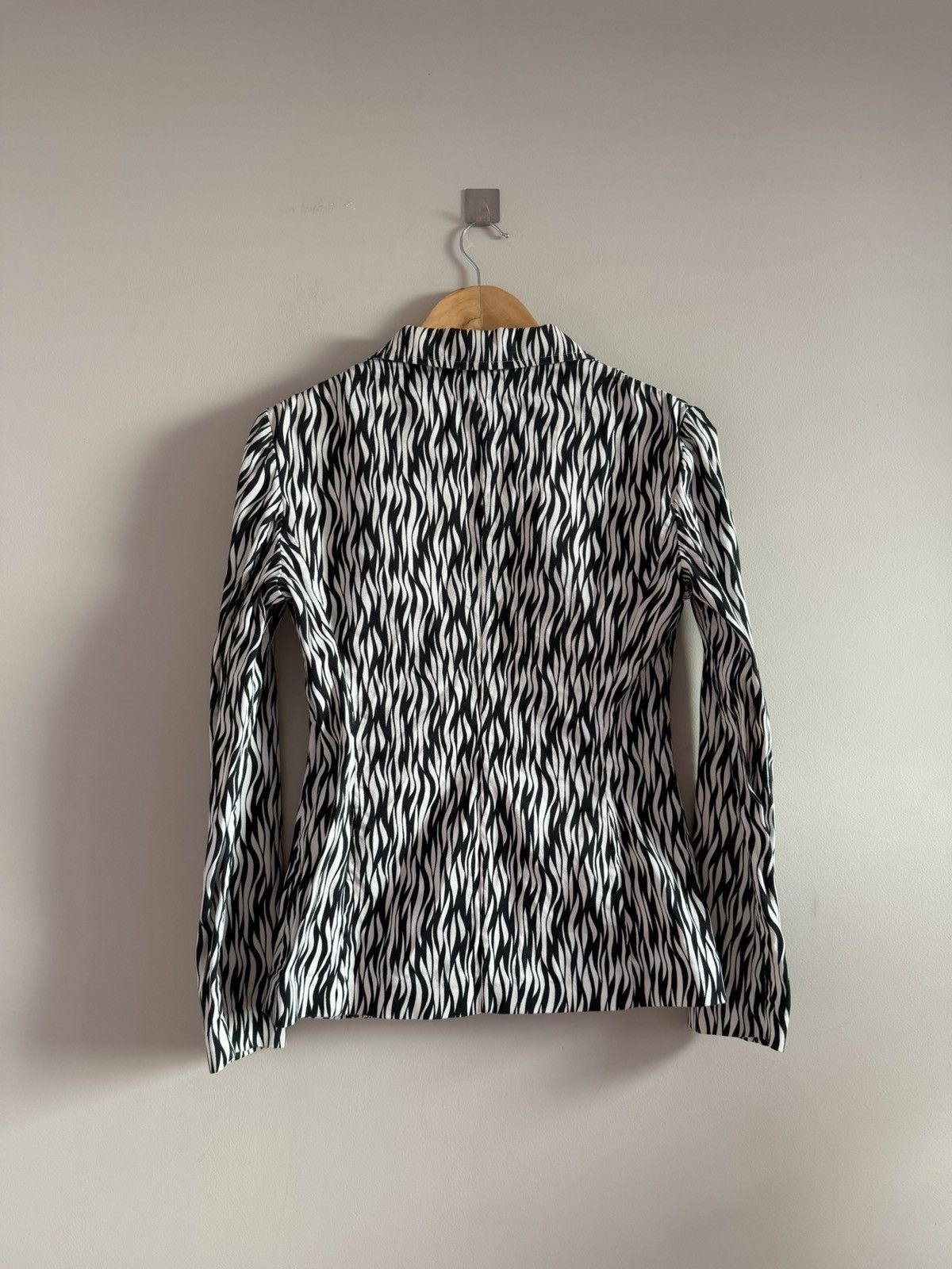 Versus Versace Vintage Gianni Versace Versus Zebra Printed Blazer Jacket Size M / US 6-8 / IT 42-44 - 9 Thumbnail