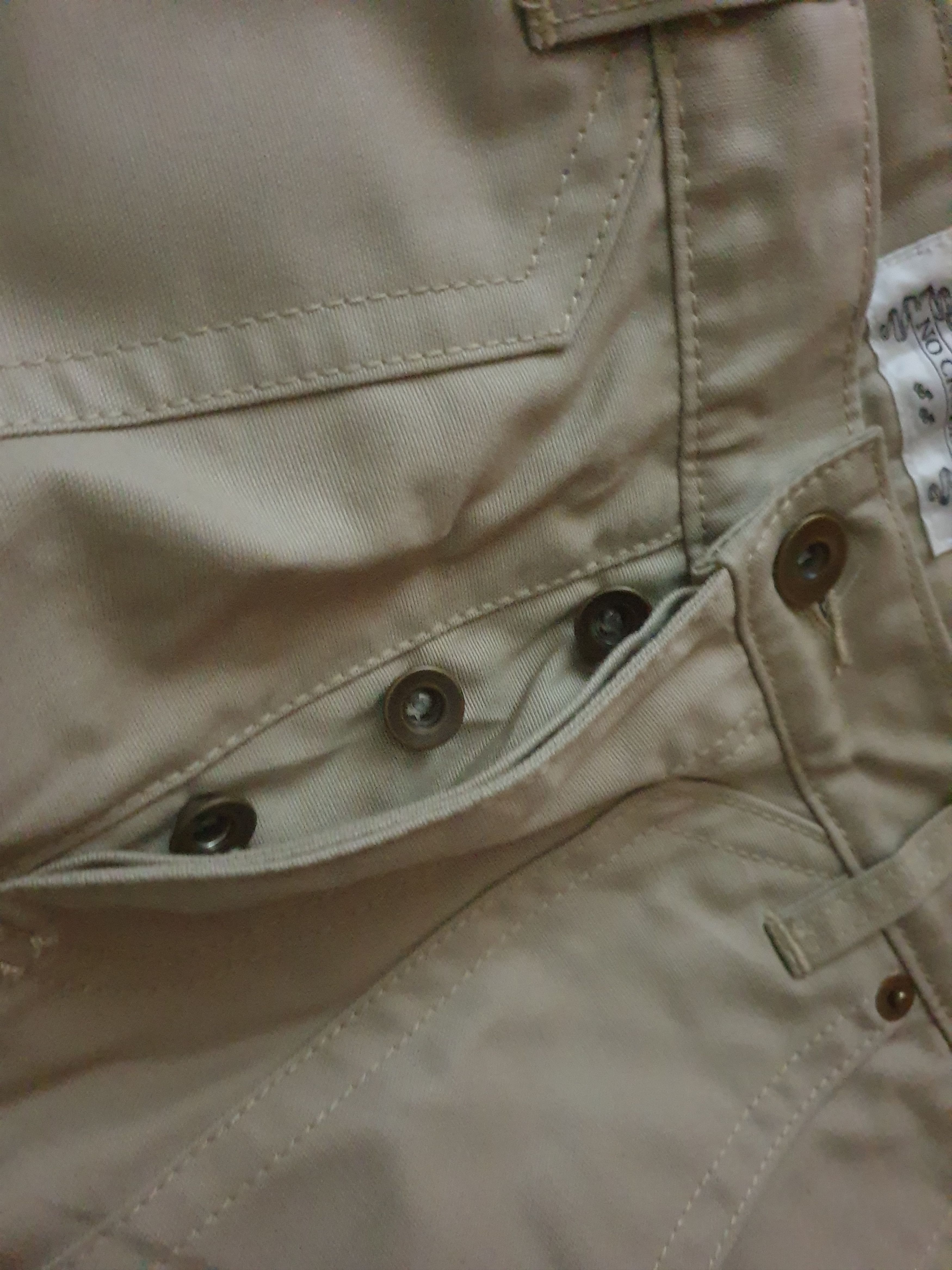 Japanese Brand 💥No crossing Japanese brand beige colour Pant Size US 31 - 4 Thumbnail