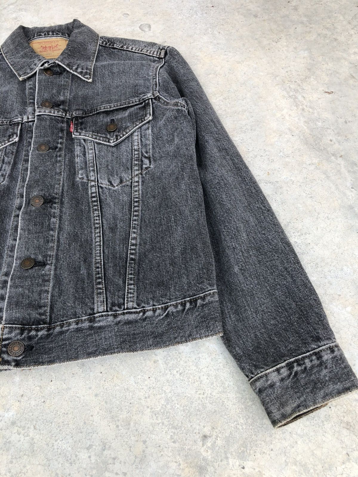 Levi's Vintage 90s Levis Denim Jacket Distressed Denim Size US M / EU 48-50 / 2 - 8 Thumbnail