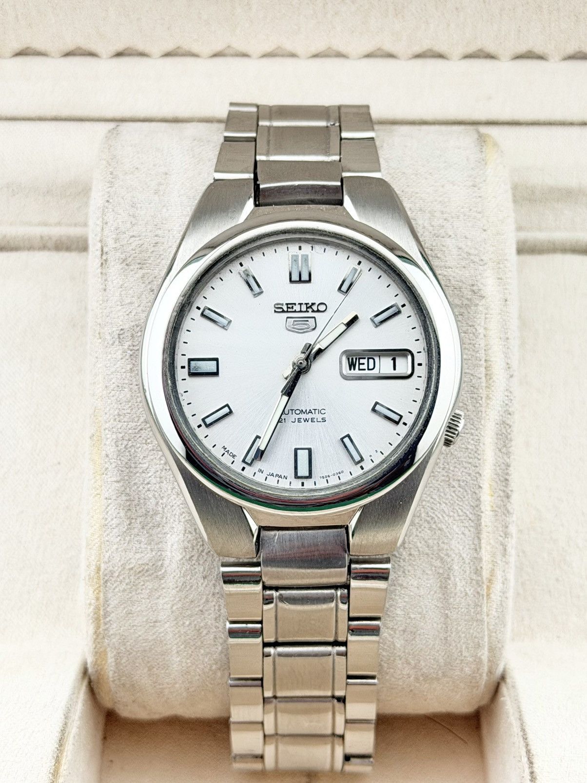 Seiko Vintage Seiko 5 7S26 Automatic Silver Dial Mens Watcg Size 36 - 6 Thumbnail