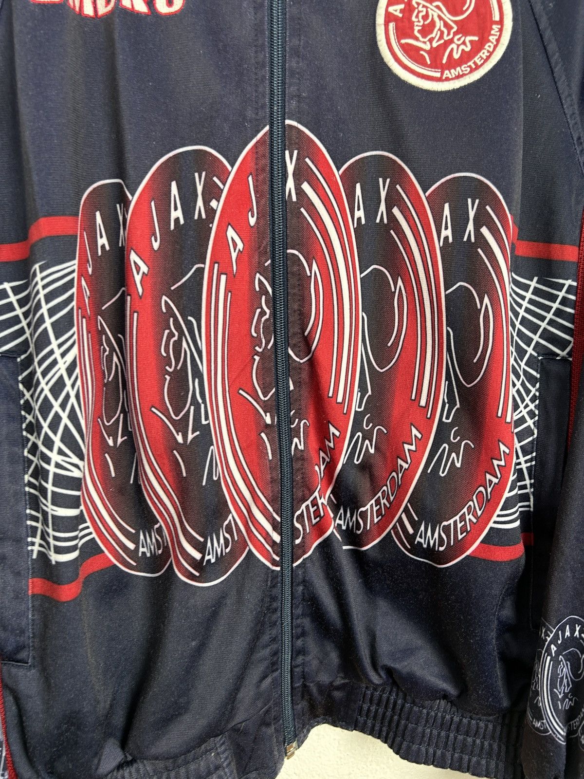 Umbro 90s Vintage Umbro Ajax FC 1997/98 Away Tracksuit Jacket Size US S / EU 44-46 / 1 - 4 Thumbnail