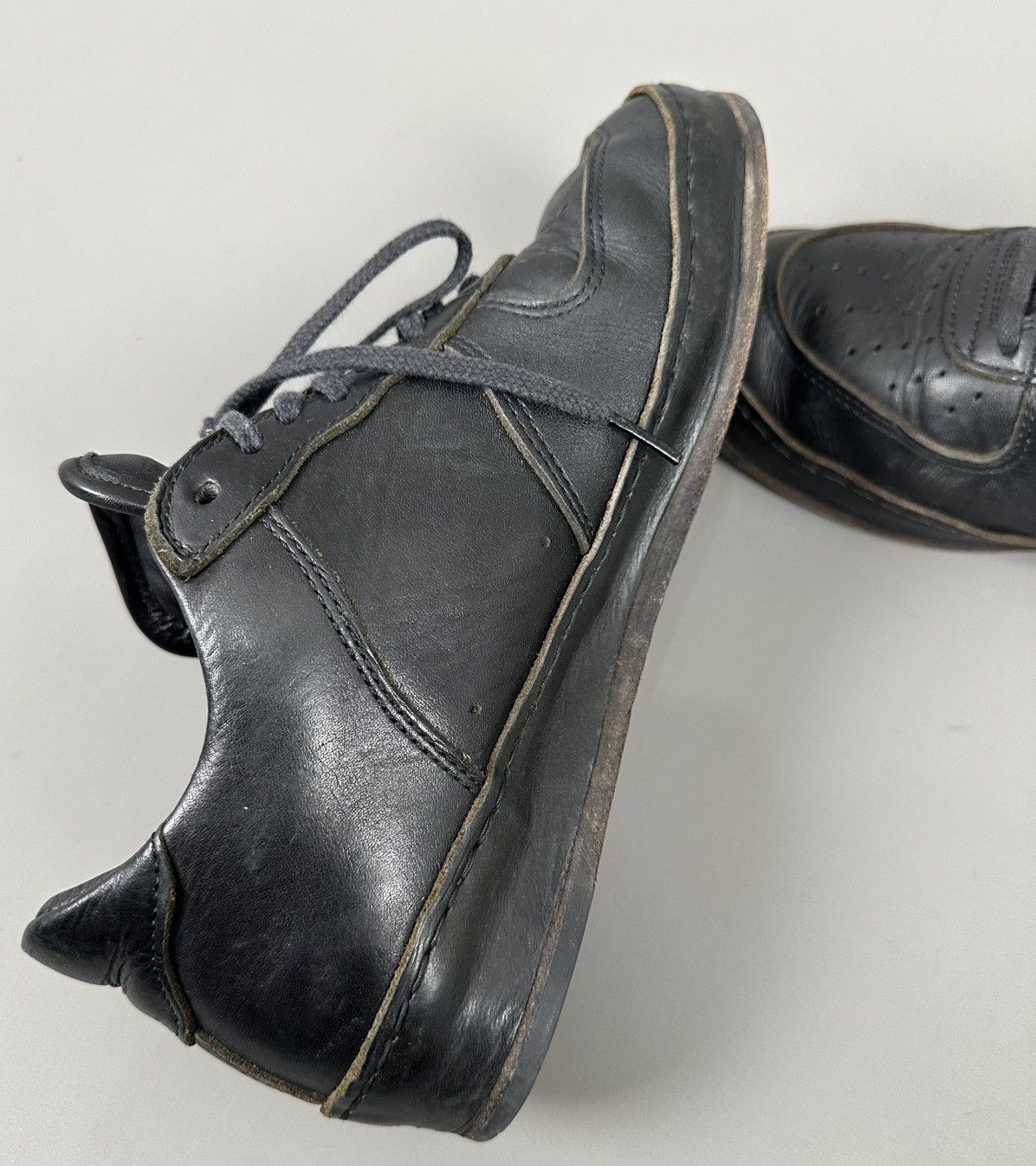 Hender Scheme Hender Scheme - MIP - Triple Black Leather Low Top Sneaker Size US 8 / EU 41 - 7 Thumbnail