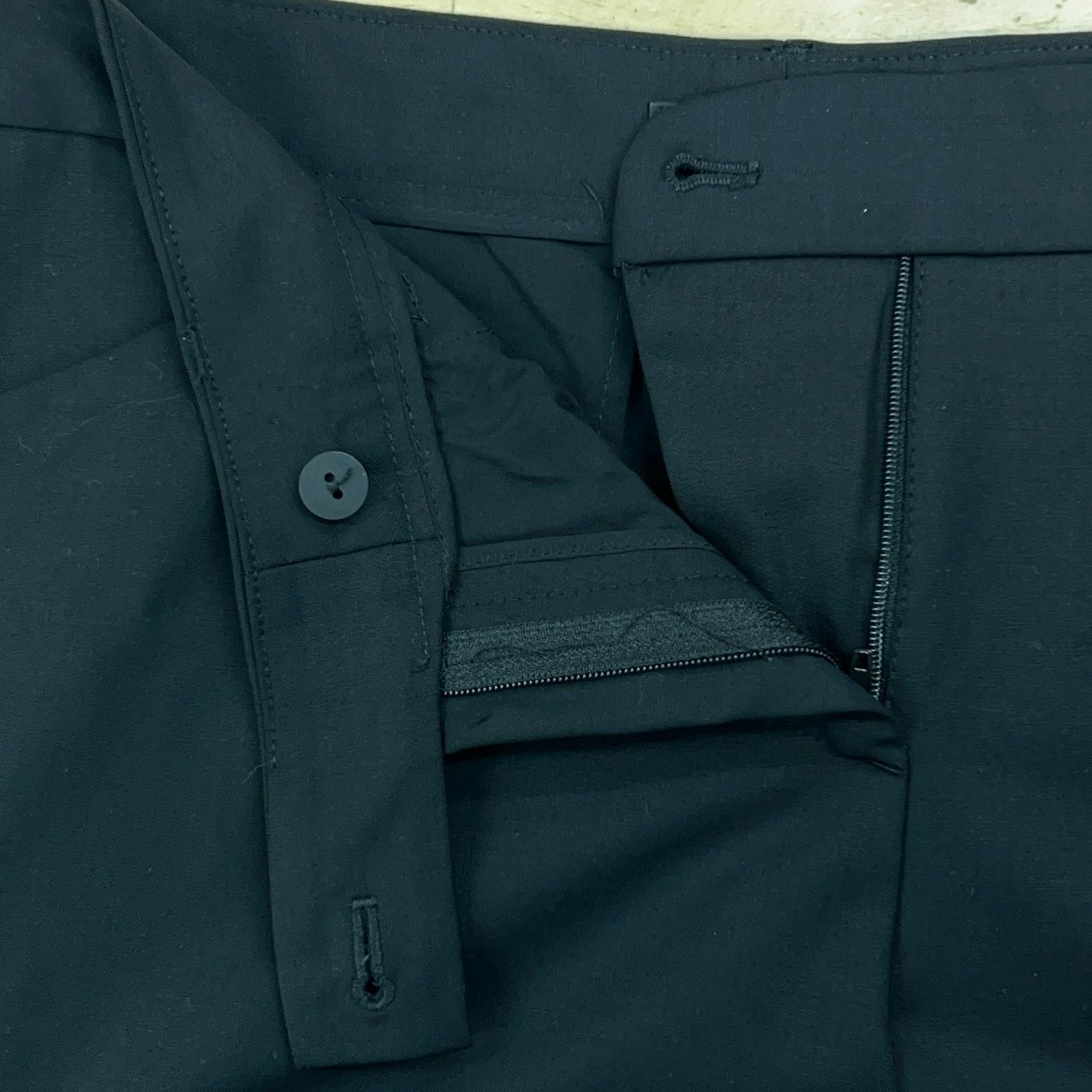 Theory Theory Size 8 Trousers Pants Tapered Leg Wool Black USA Made Size 30" / US 8 / IT 44 - 12 Thumbnail