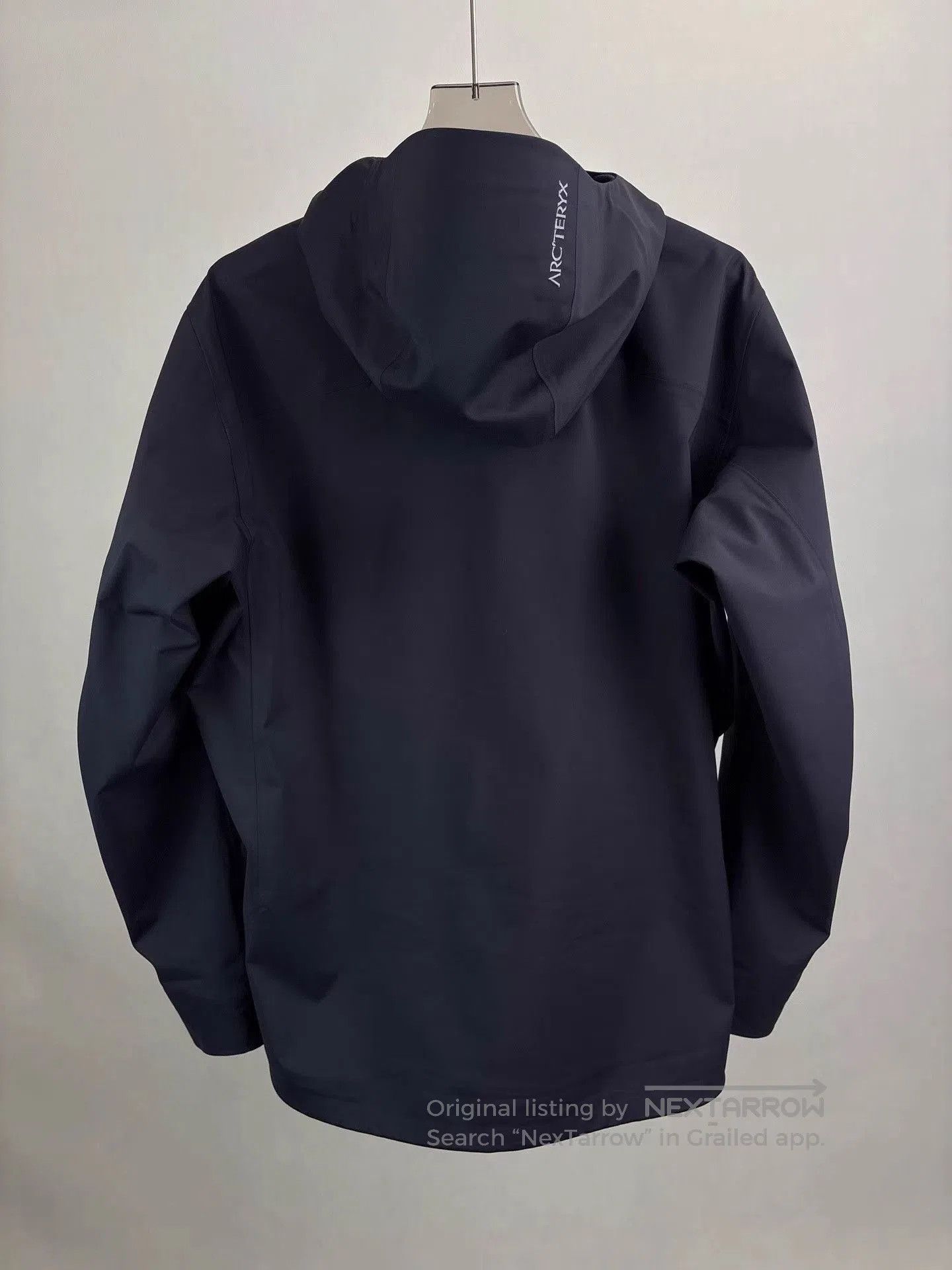 Arc'teryx Black Hooded Zip-Up Jacket Size L. Size US L / EU 52-54 / 3 - 2 Thumbnail