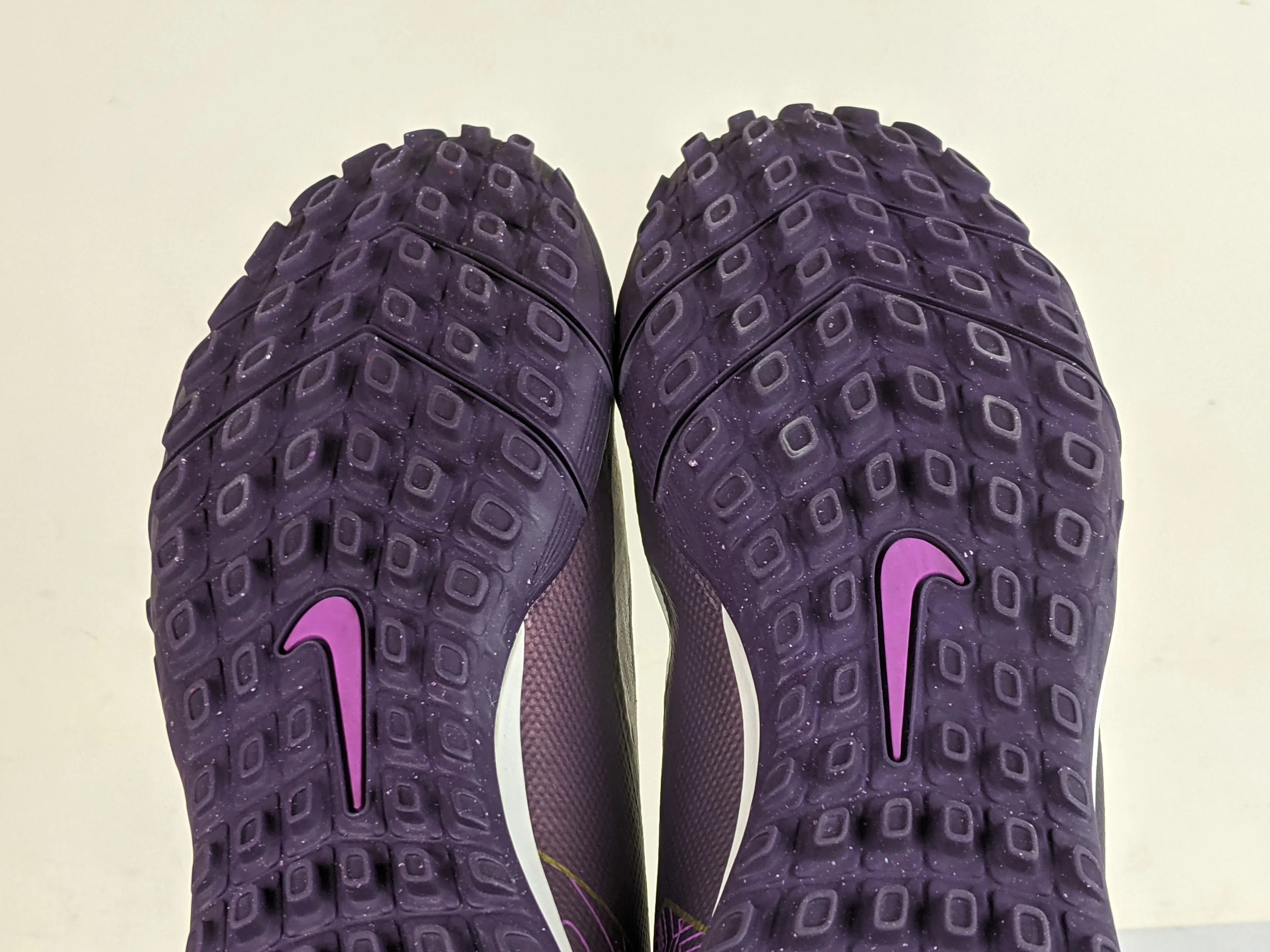 Nike Nike Mercurial Vapor 16 Academy TF Kylian Mbappé Purple Size US 9 / EU 42 - 5 Thumbnail