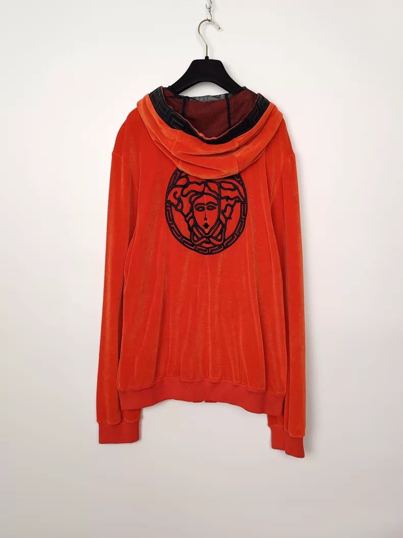 Versace Versace Suede figure in a velvet coat Size US L / EU 52-54 / 3 - 2 Thumbnail