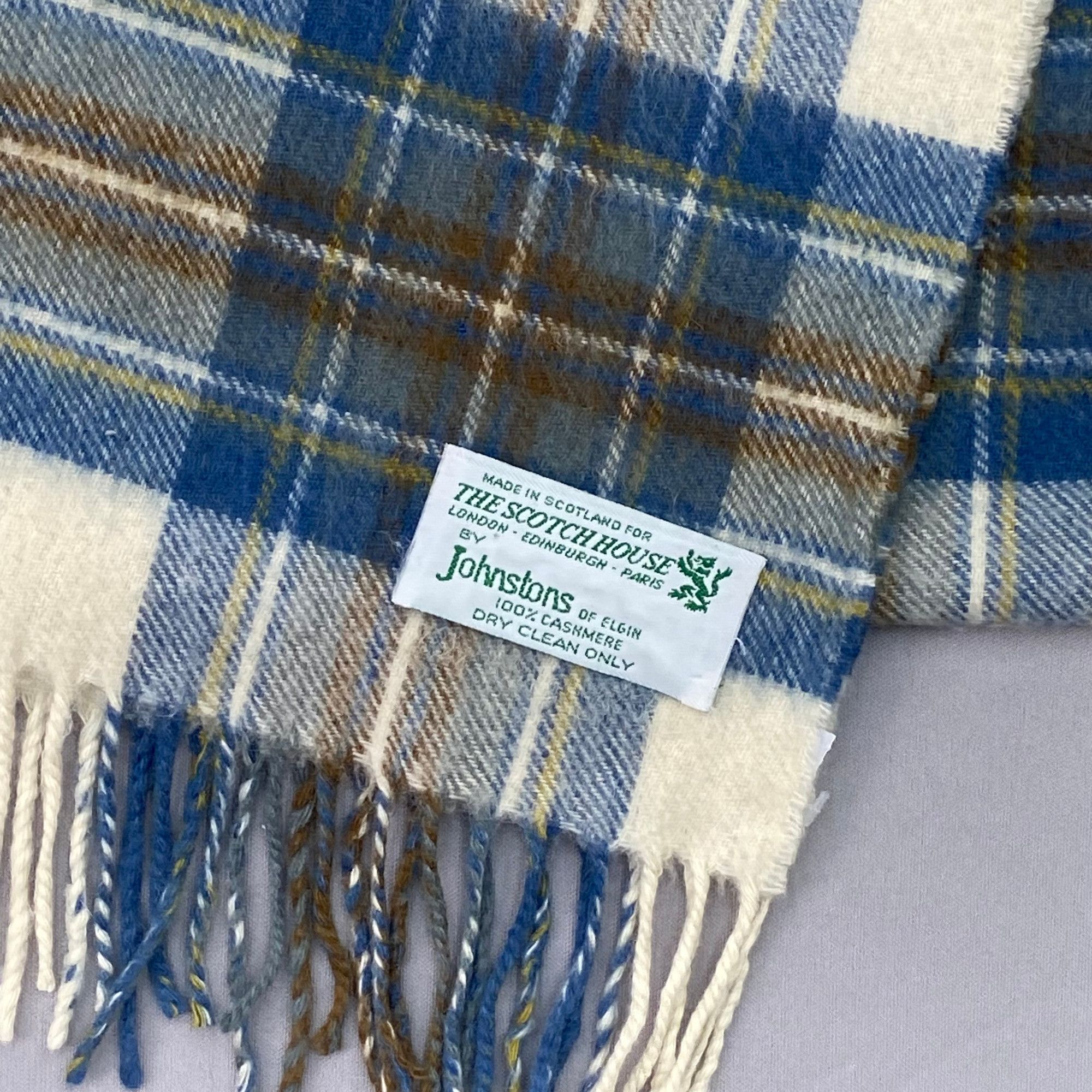 Johnstons Of Elgin Vintage Johnstons of Elgin Scarf Muffler Wool Plaid Scarves Size ONE SIZE - 4 Thumbnail