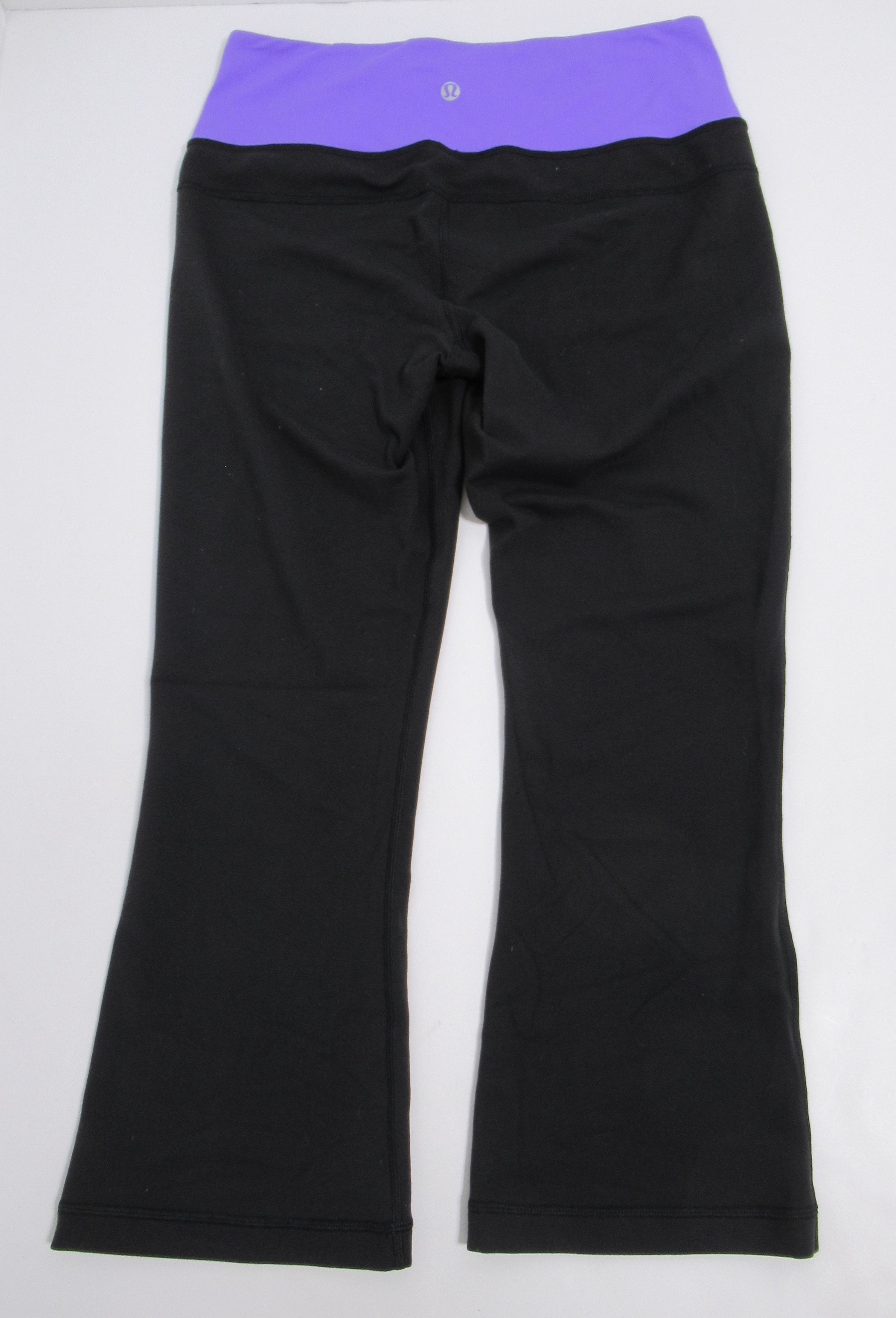Lululemon Lululemon Women's Activewear Crop Black & Purple Size 6 Size 28" / US 6 / IT 42 - 6 Thumbnail