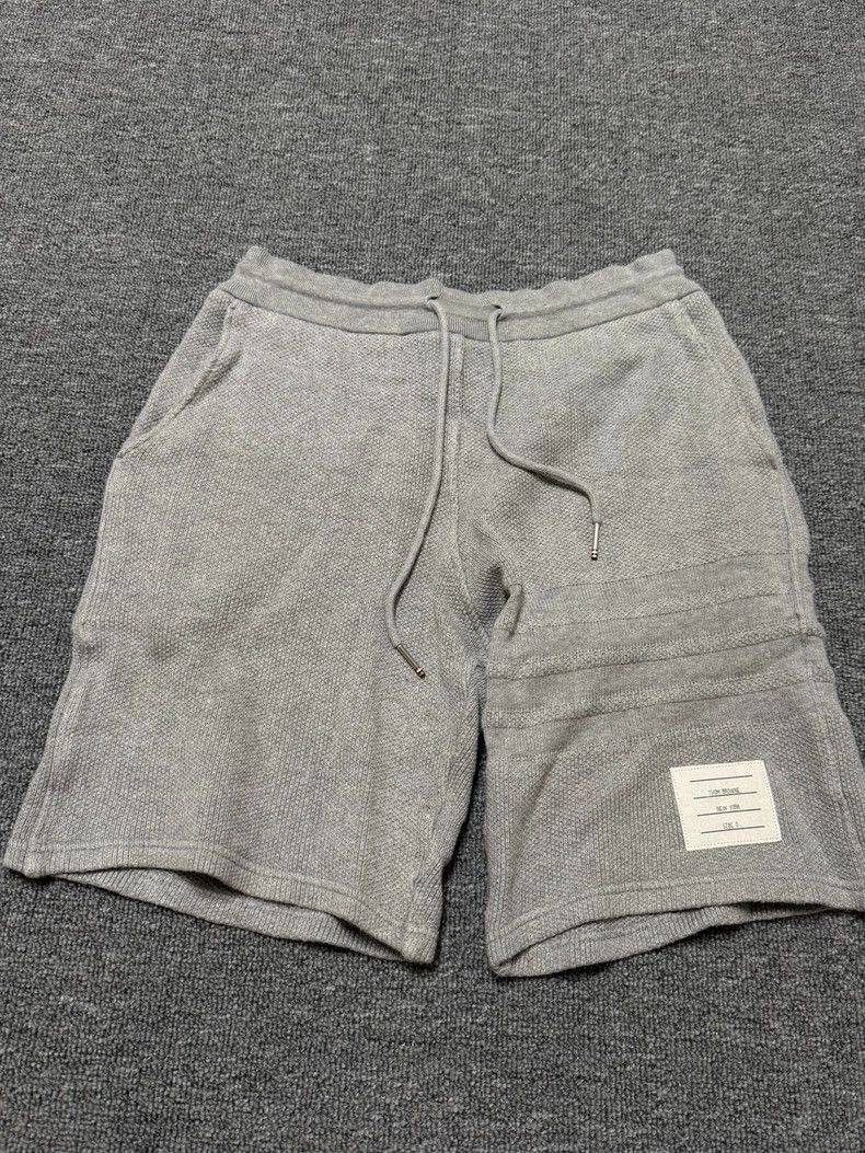Thom Browne Thom Browne size 0 Dark horse sport shorts Size US 38 / EU 54 - 1 Thumbnail