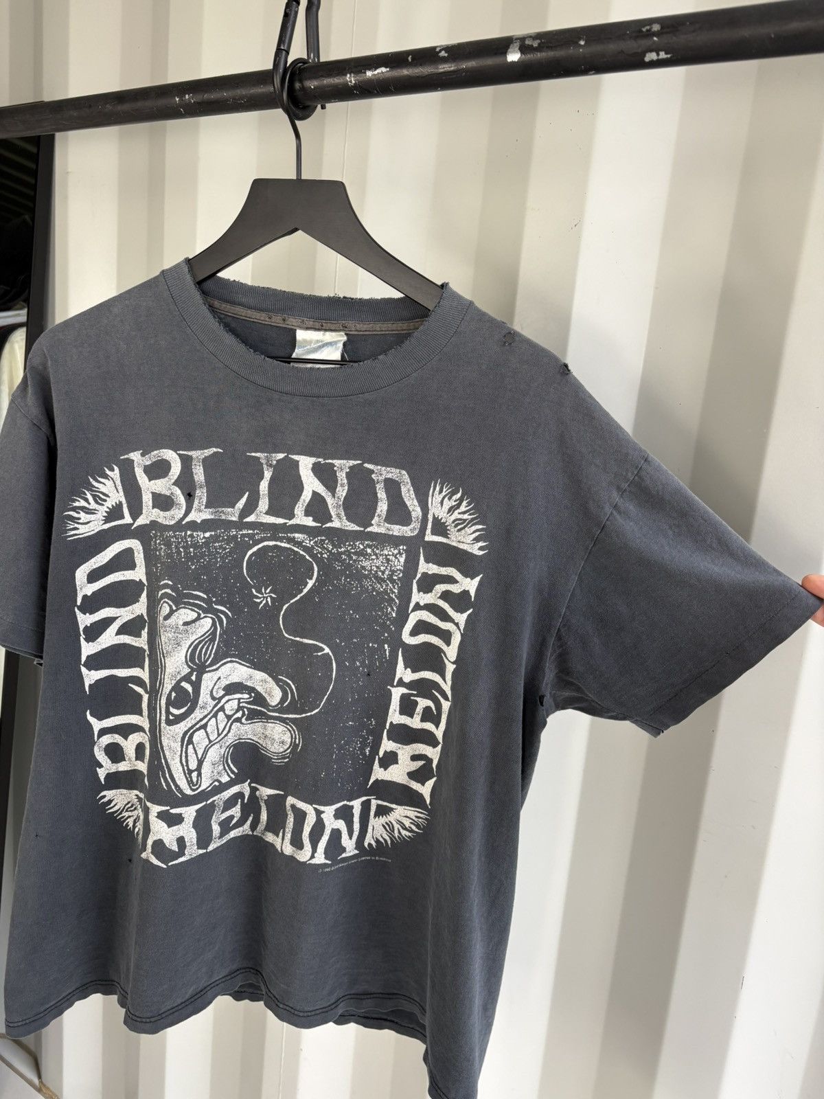 Band Tees Thrashed Blind Melon Faded Distressed Shirt GRUNGE Band Size US XL / EU 56 / 4 - 2 Thumbnail