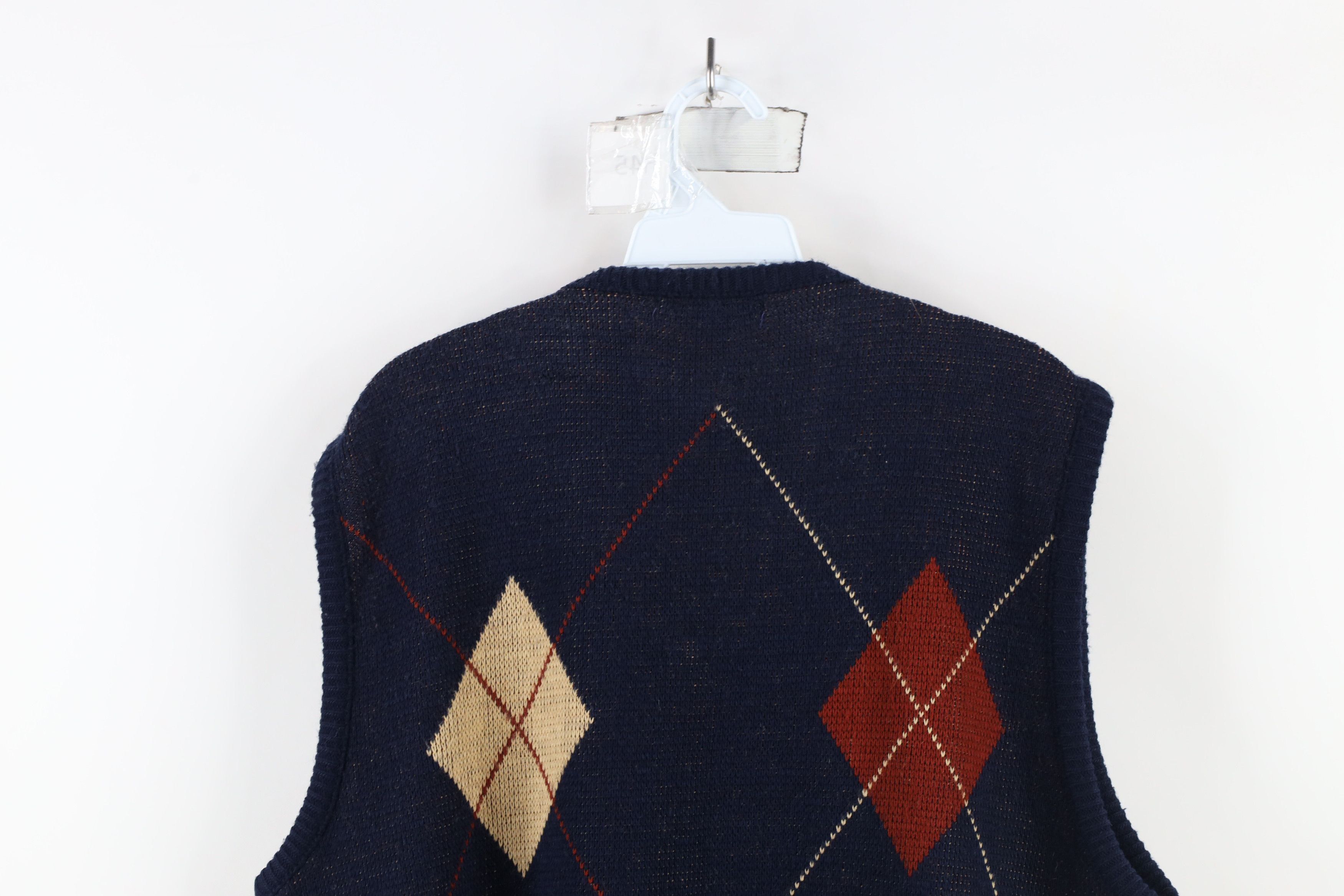 Vintage Vintage 70s Streetwear Diamond Knit V-Neck Sweater Vest USA Size US L / EU 52-54 / 3 - 8 Thumbnail