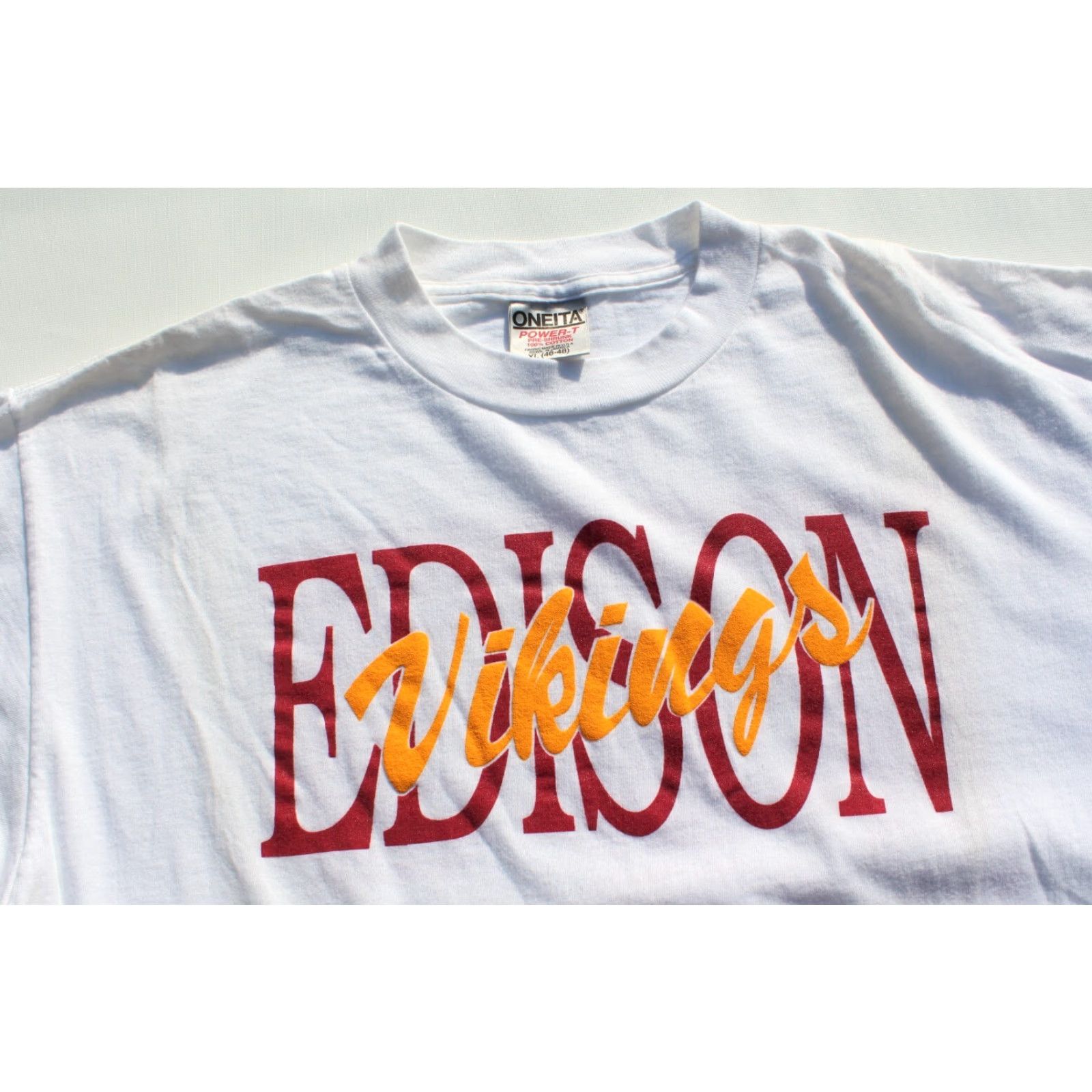 Vintage VINTAGE Edison High School Vikings T Shirt White XL 1994 Unbranded Unisex Adults Short Sleeve Shirt Mens Size US XL / EU 56 / 4 - 2 Thumbnail