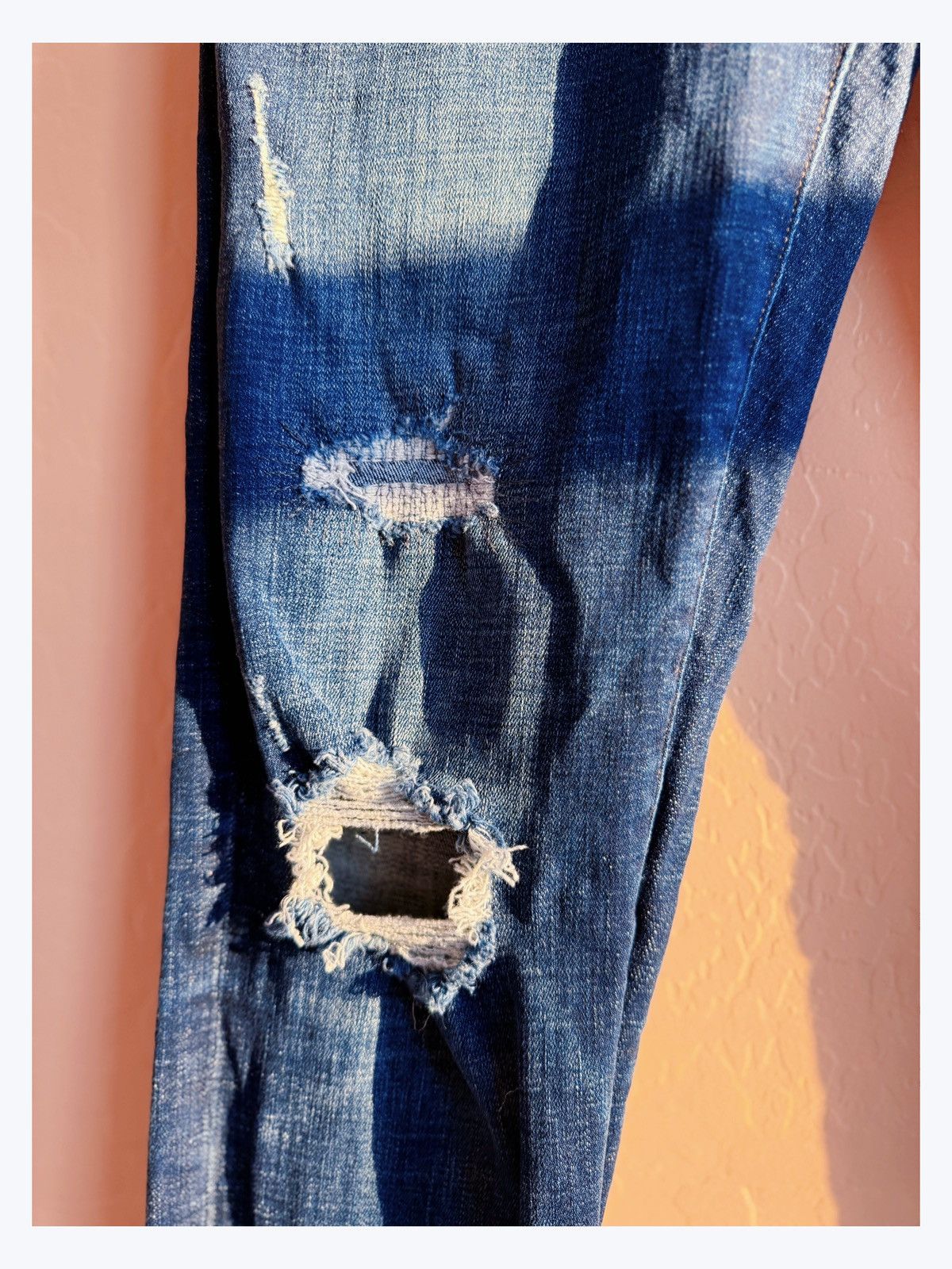 American Eagle Outfitters American Eagle Distressed Jeans - 30x32 Size US 30 / EU 46 - 4 Thumbnail