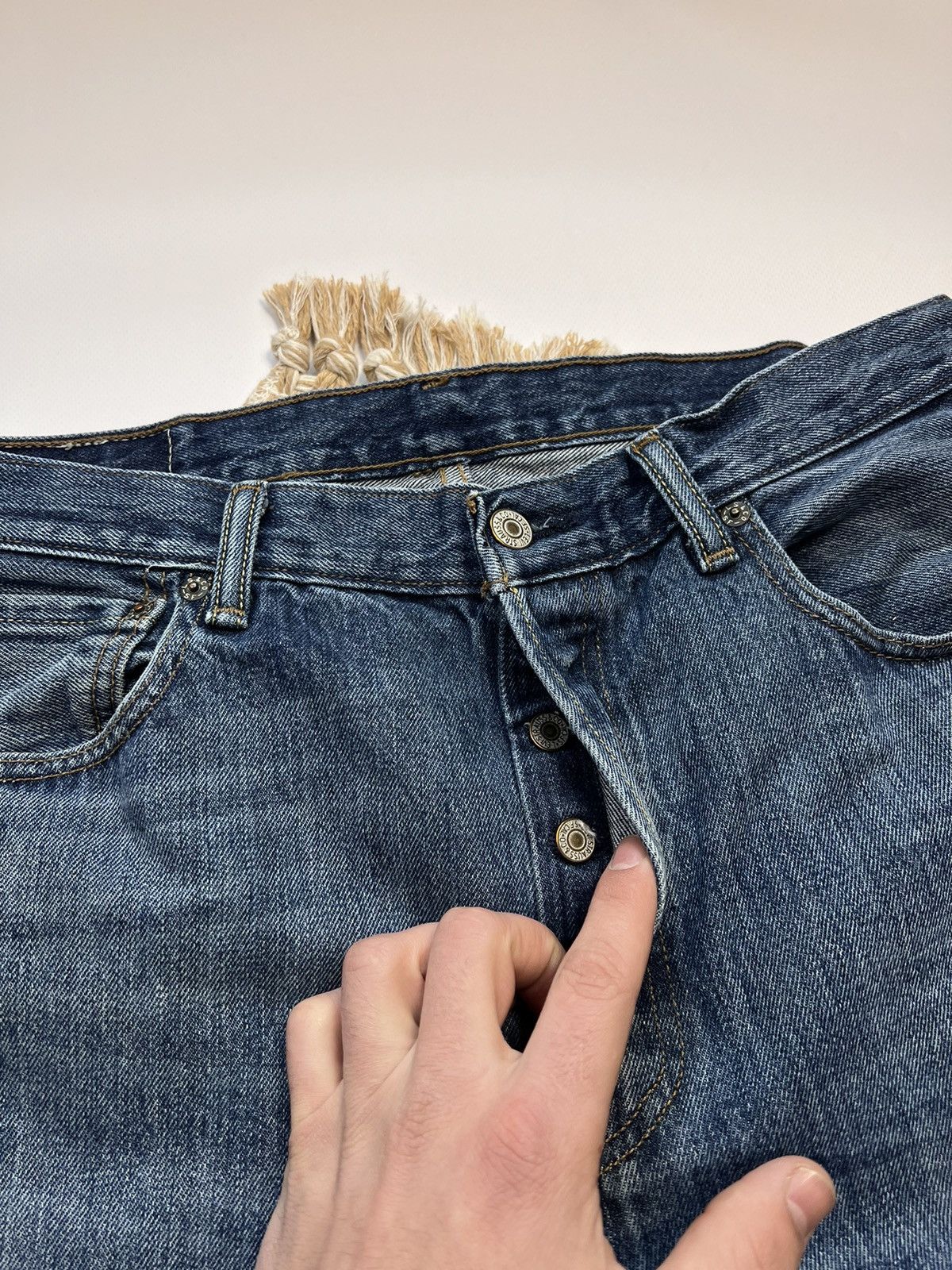 Levi's × Vintage Vintage 90s Levi's 501 Washed Light Blue Denim Jeans 36x30 Size US 36 / EU 52 - 8 Thumbnail