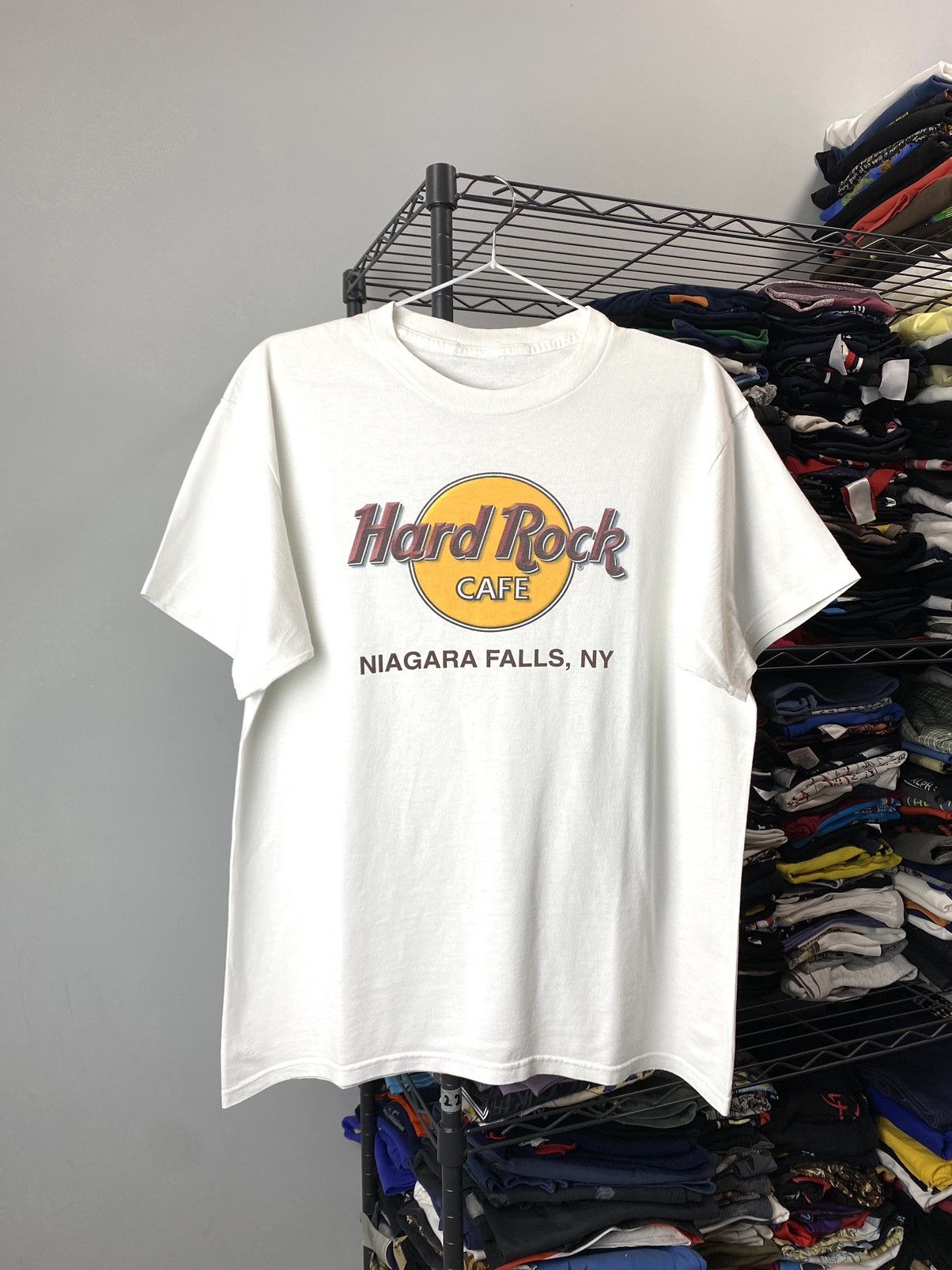 Hard Rock Cafe Vintage 80-90’s Hard Rock Cafe Niagara Falls NY TShirt Size US M / EU 48-50 / 2 - 1 Thumbnail