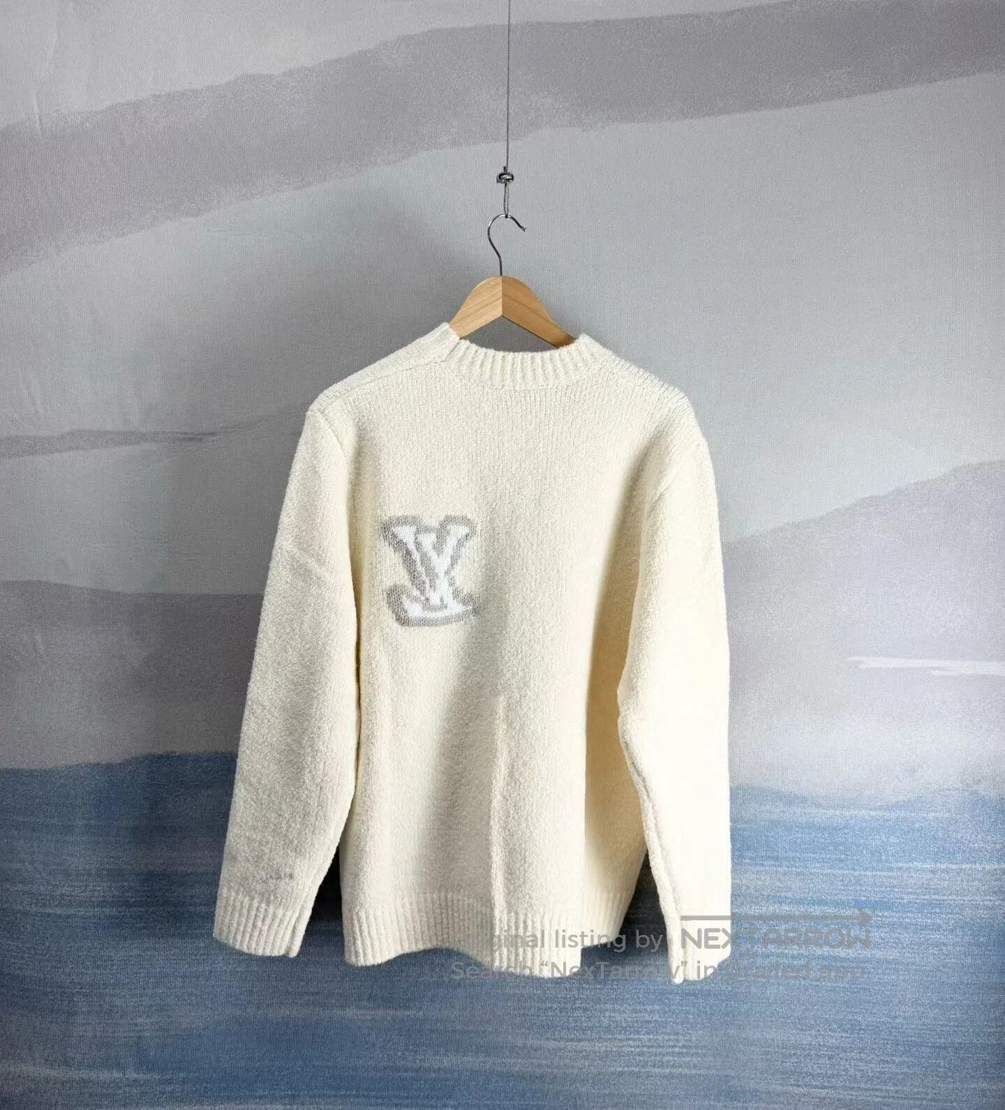 Louis Vuitton louis vuitton white teddy wool sweater size m. Size US M / EU 48-50 / 2 - 3 Thumbnail