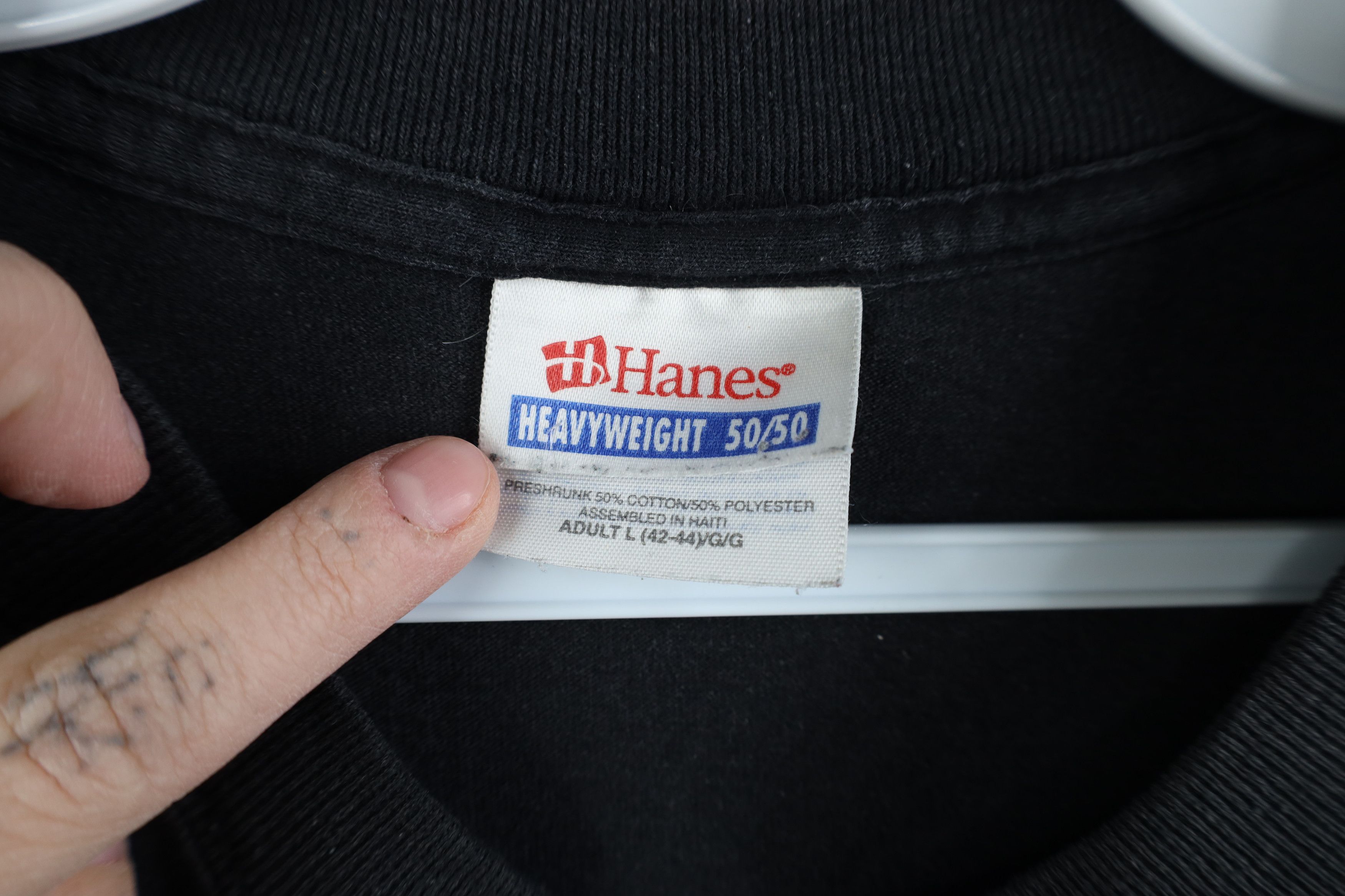 Hanes Vintage 90s Y2K Hanes Heavyweight Short Sleeve T-Shirt Black Size US L / EU 52-54 / 3 - 4 Thumbnail