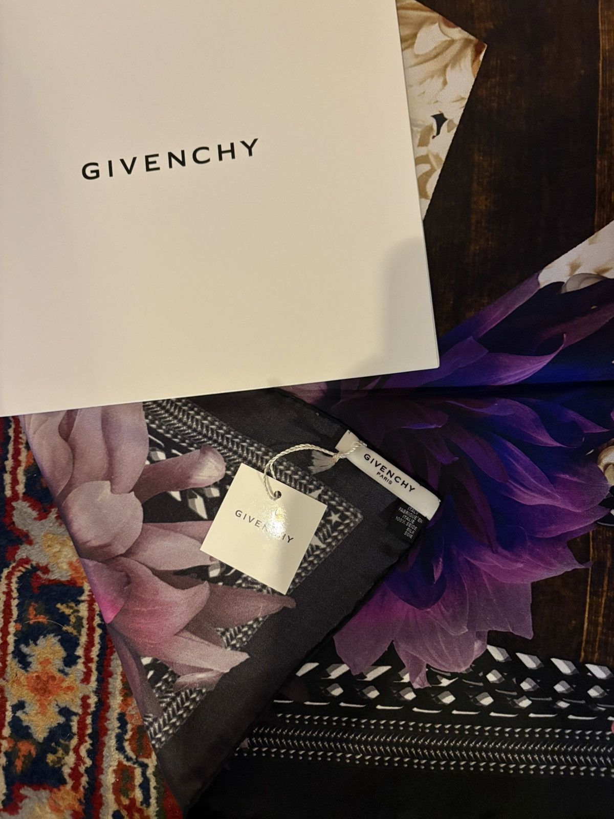 Givenchy Givenchy scarf with floral design Size ONE SIZE - 3 Thumbnail