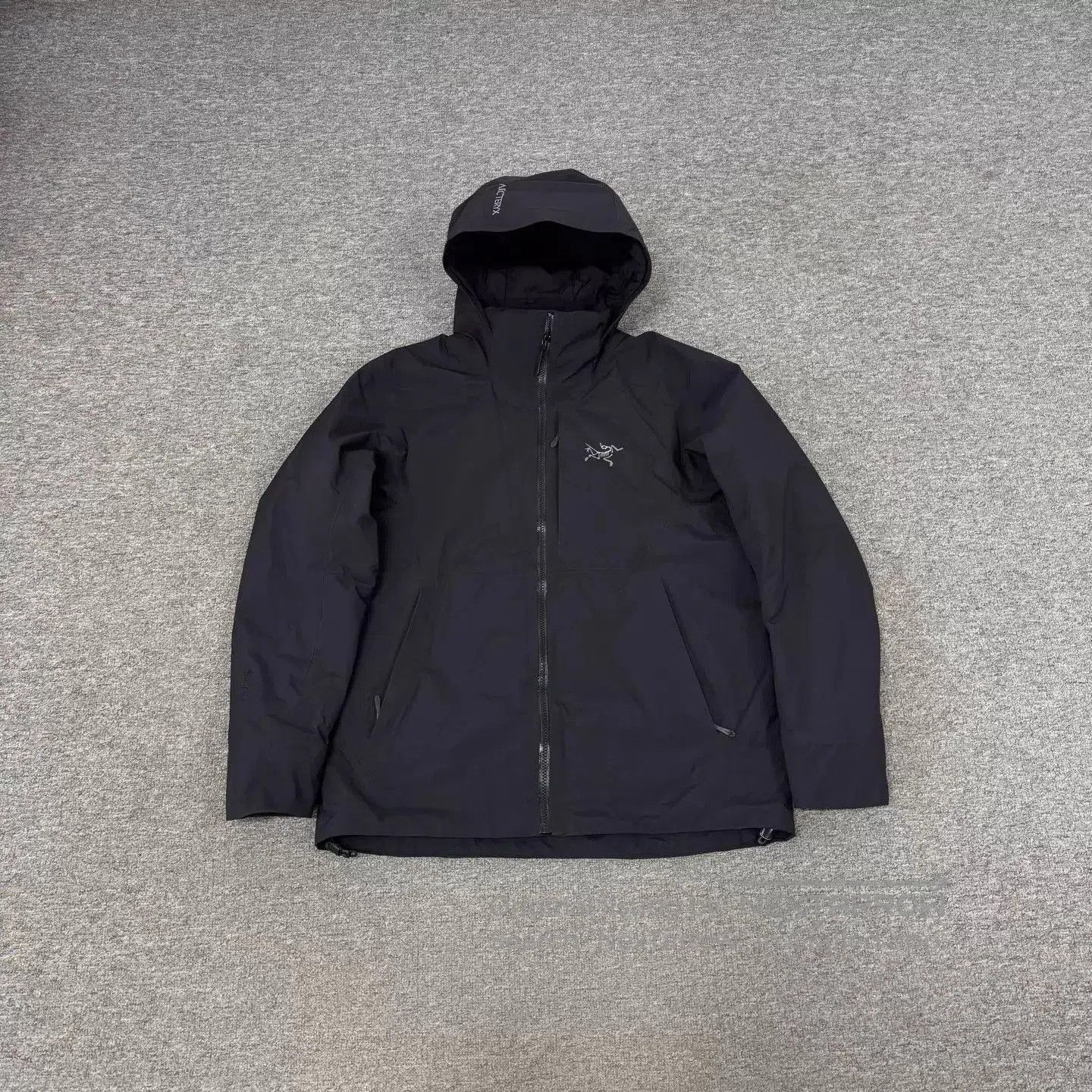 Arc'teryx Black Hooded Zip-Up Jacket Size M. Size US M / EU 48-50 / 2 - 1 Thumbnail