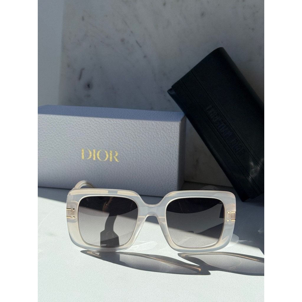 Dior NEW Dior Signature S11F Square Sunglasses in Milky White Size ONE SIZE - 5 Thumbnail