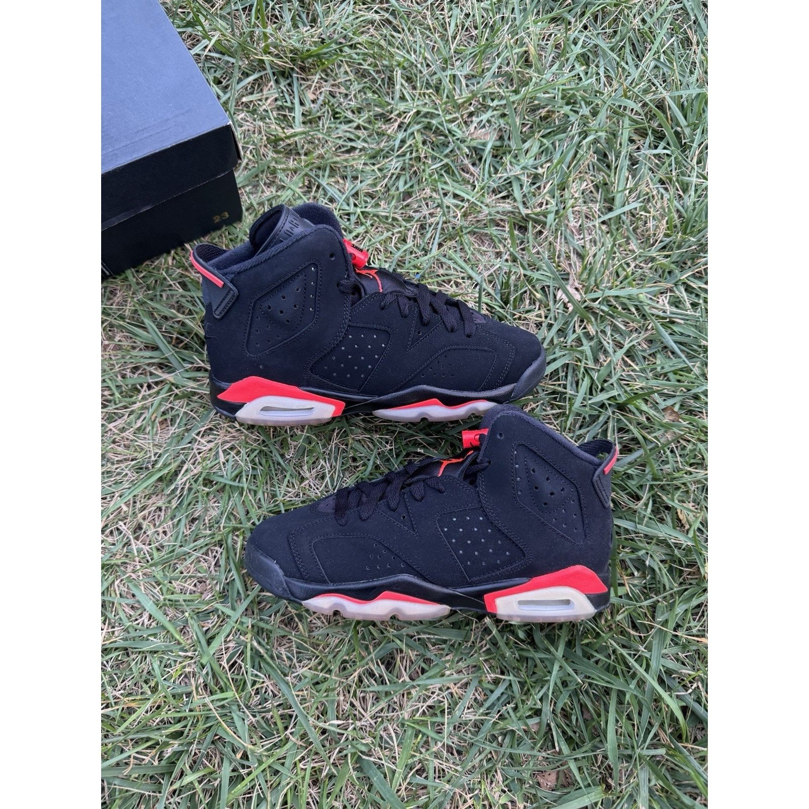 Jordan Brand Jordan 6 Retro Mid Infrared Size 5y / 6.5 Women’s(read desc) Size US 5 / EU 37 - 1 Thumbnail
