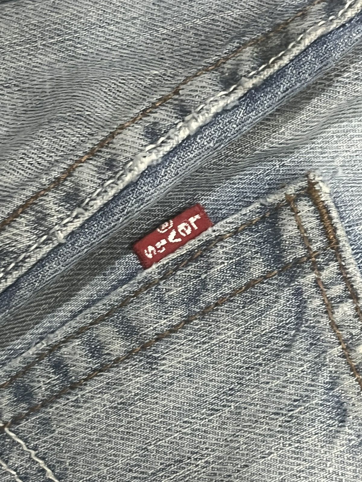 Levi's Vintage Levi’s 569 Light Rusty Blue Distressed Loose Jeans Size US 38 / EU 54 - 9 Thumbnail