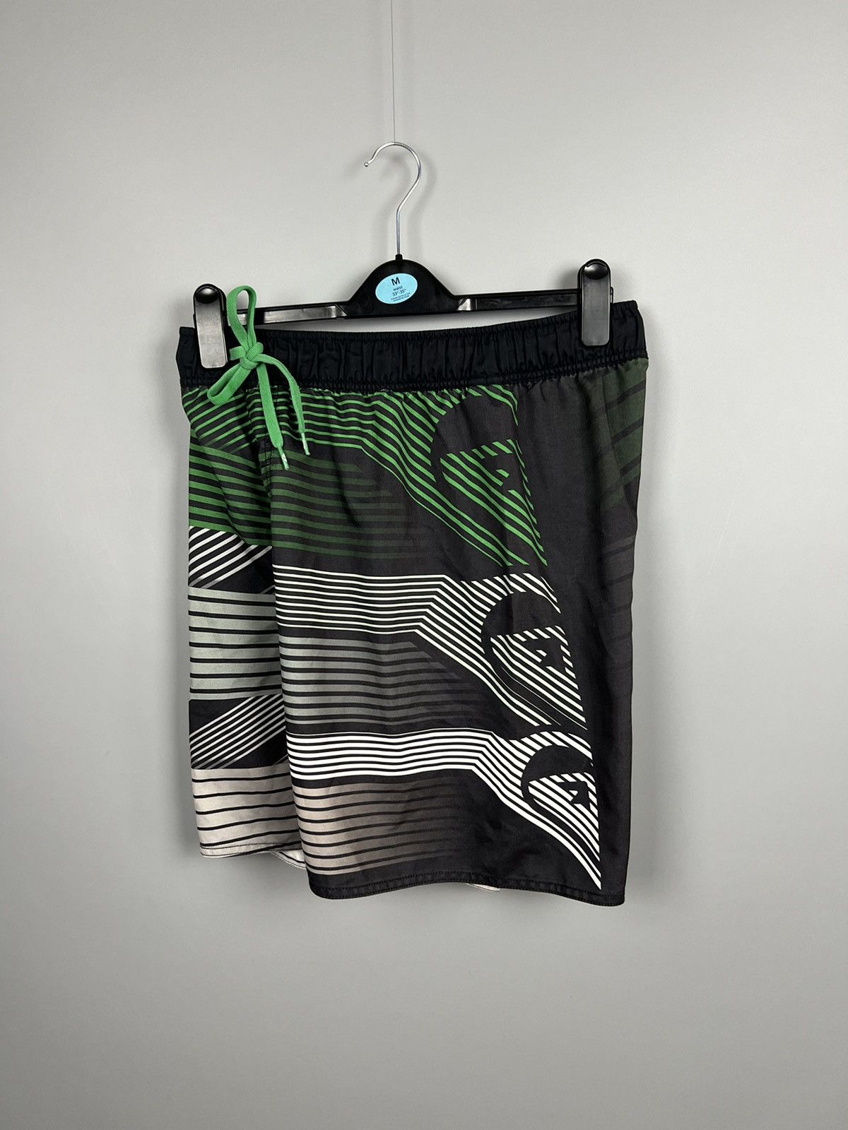 Designer × Quicksilver × Vintage (L) Quiksilver men's summer shorts Size US 33 - 4 Thumbnail