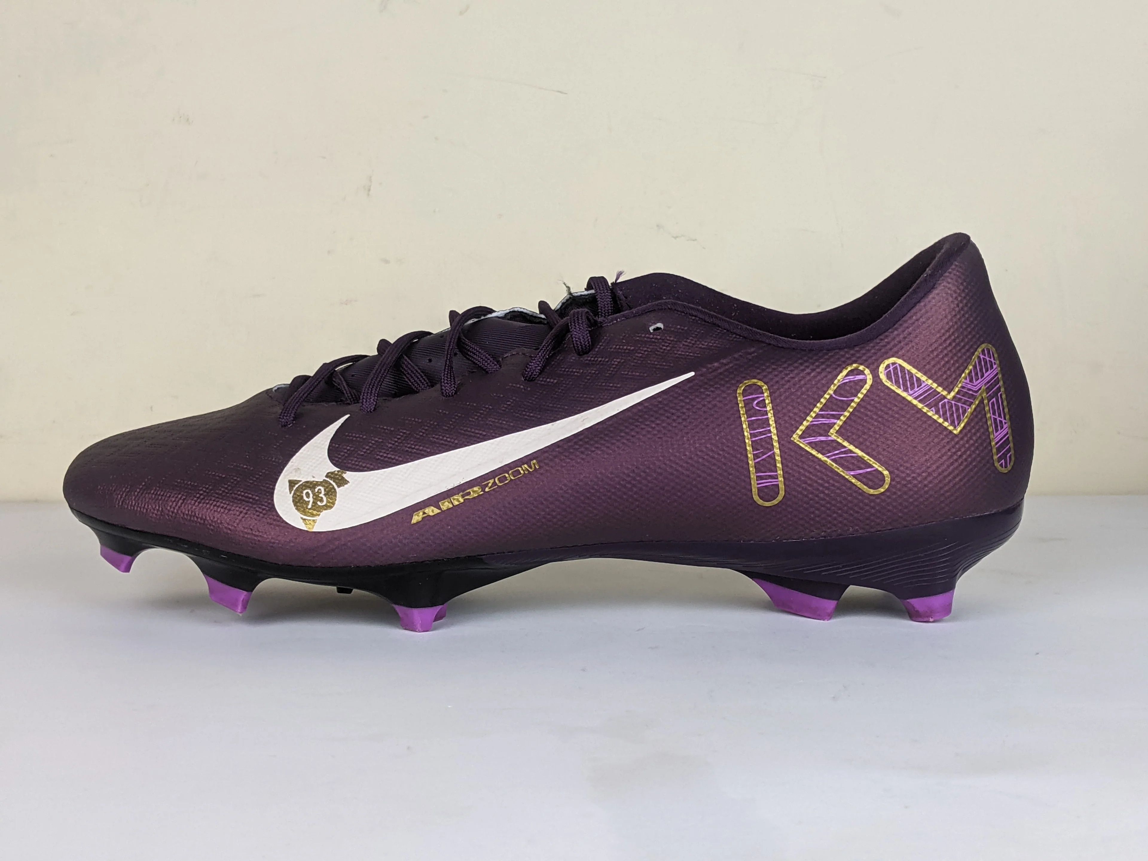 Nike Nike Air Zoom Mercurial Vapor XVI x Mbappe football boot Size US 10.5 / EU 43-44 - 1 Thumbnail