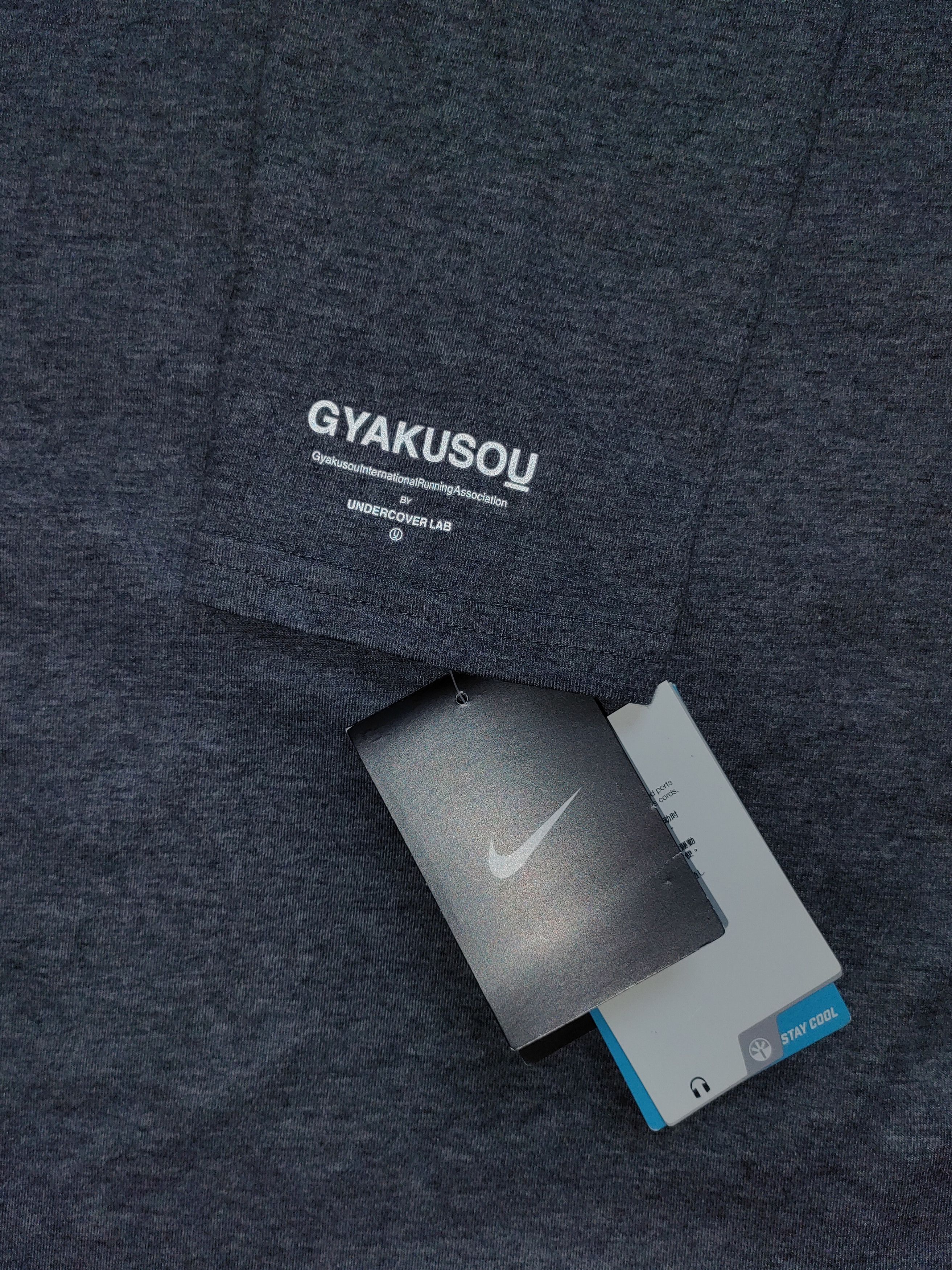 Gyakusou 2010 1st Gen Nike x Undercover Gyakusou Longsleeve Size US M / EU 48-50 / 2 - 3 Thumbnail