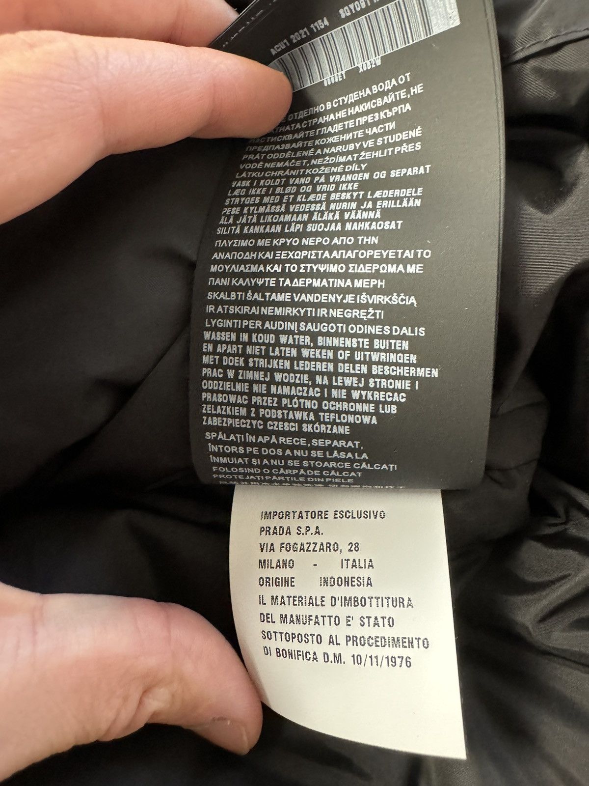 Prada Prada nylon puffer jacket Size US L / EU 52-54 / 3 - 7 Thumbnail