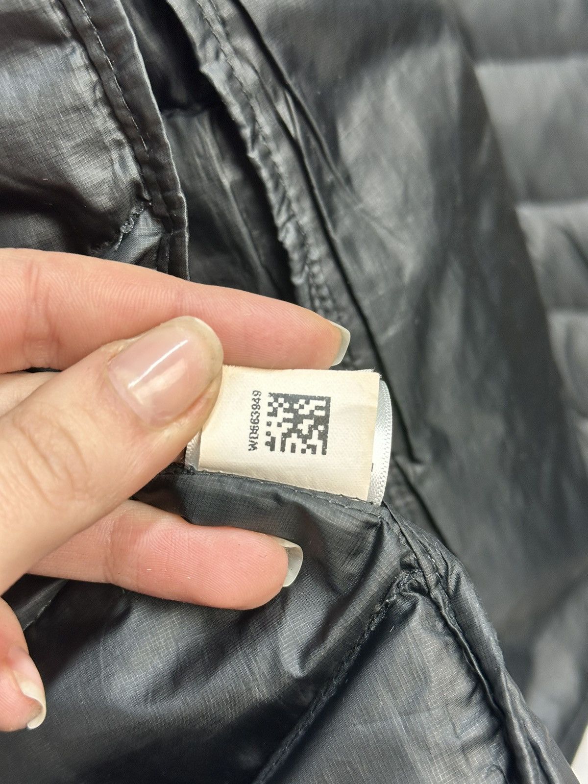 The North Face The North Face Black Puffer Down Jacket Classic Outdoor Size M / US 6-8 / IT 42-44 - 10 Thumbnail