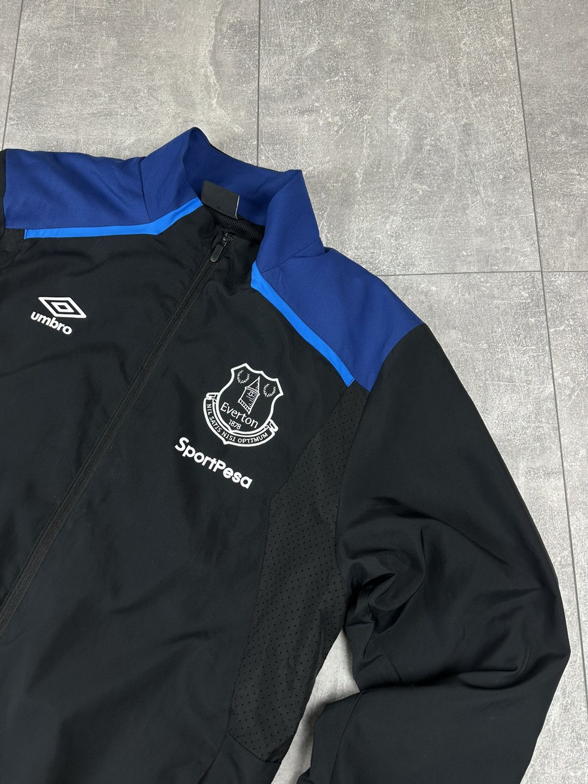 Umbro Umbro Everton FC Soccer Zip Training Top Mens Jacket Size US L / EU 52-54 / 3 - 3 Thumbnail