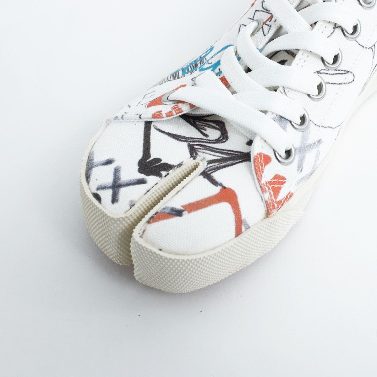 Maison Margiela Maison Margiela Tabi Graffiti-print Sneakers New with Tags Size US 6.5 / IT 36.5 - 4 Thumbnail