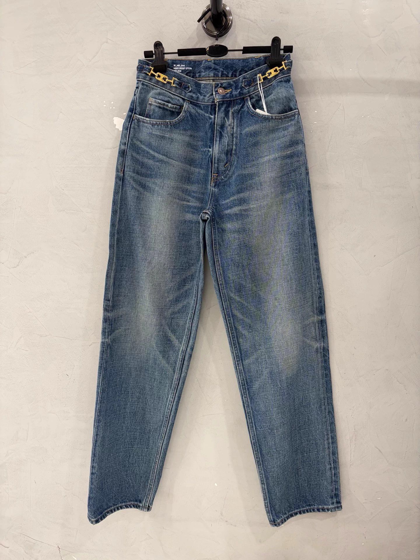 Celine Celine Triomphe Classic High-Waist Jeans 26 DS Size 26" / US 2 / IT 38 - 1 Thumbnail