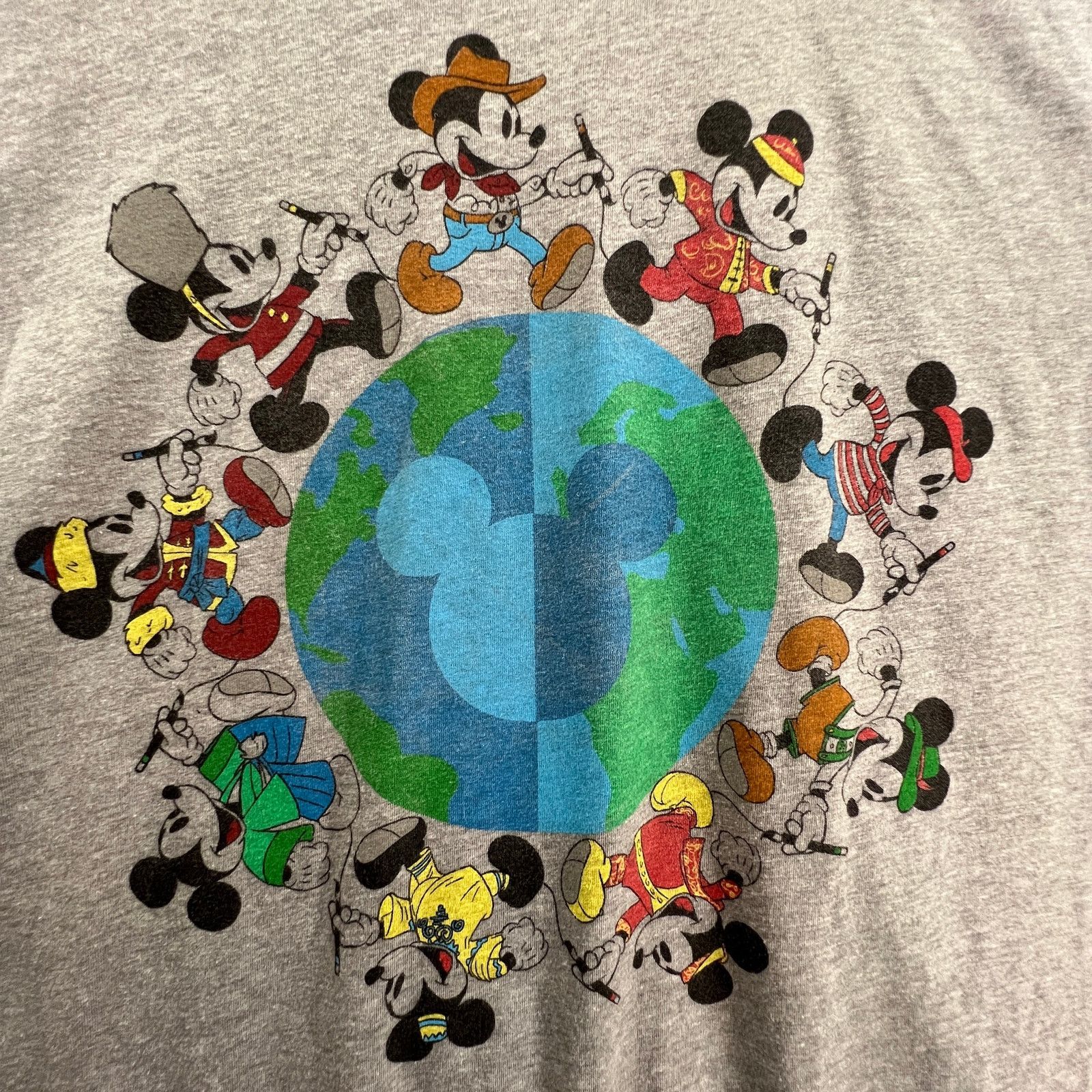 Disney Disney Mickey All Around the World Shirt Women Large Size L / US 10 / IT 46 - 4 Thumbnail