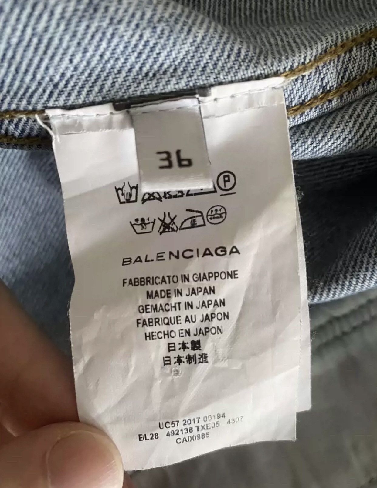 Balenciaga Balenciaga washed denim jacket2412-Nextarrow Size US S / EU 44-46 / 1 - 3 Thumbnail