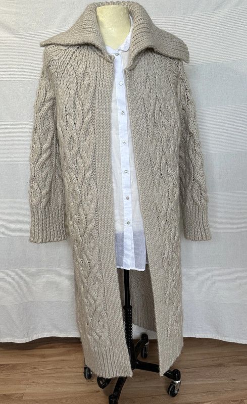 Zara Long Sweater coat Cardigan Beige Thick oversize cozi Size L / US 10 / IT 46 - 5 Thumbnail