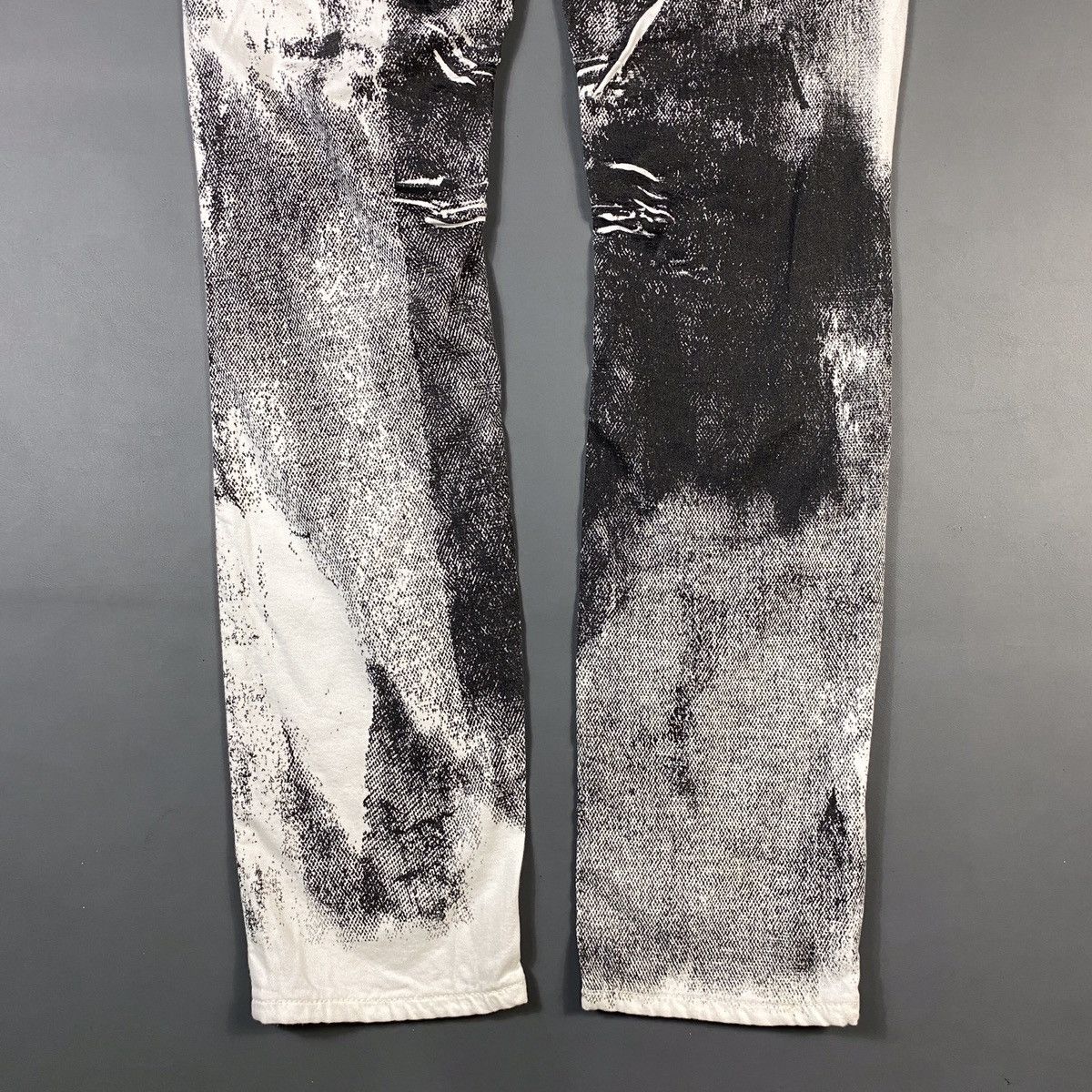 Helmut Lang Helmut Lang - Strechy Skinny Jeans - Pants Size US 28 / EU 44 - 10 Thumbnail